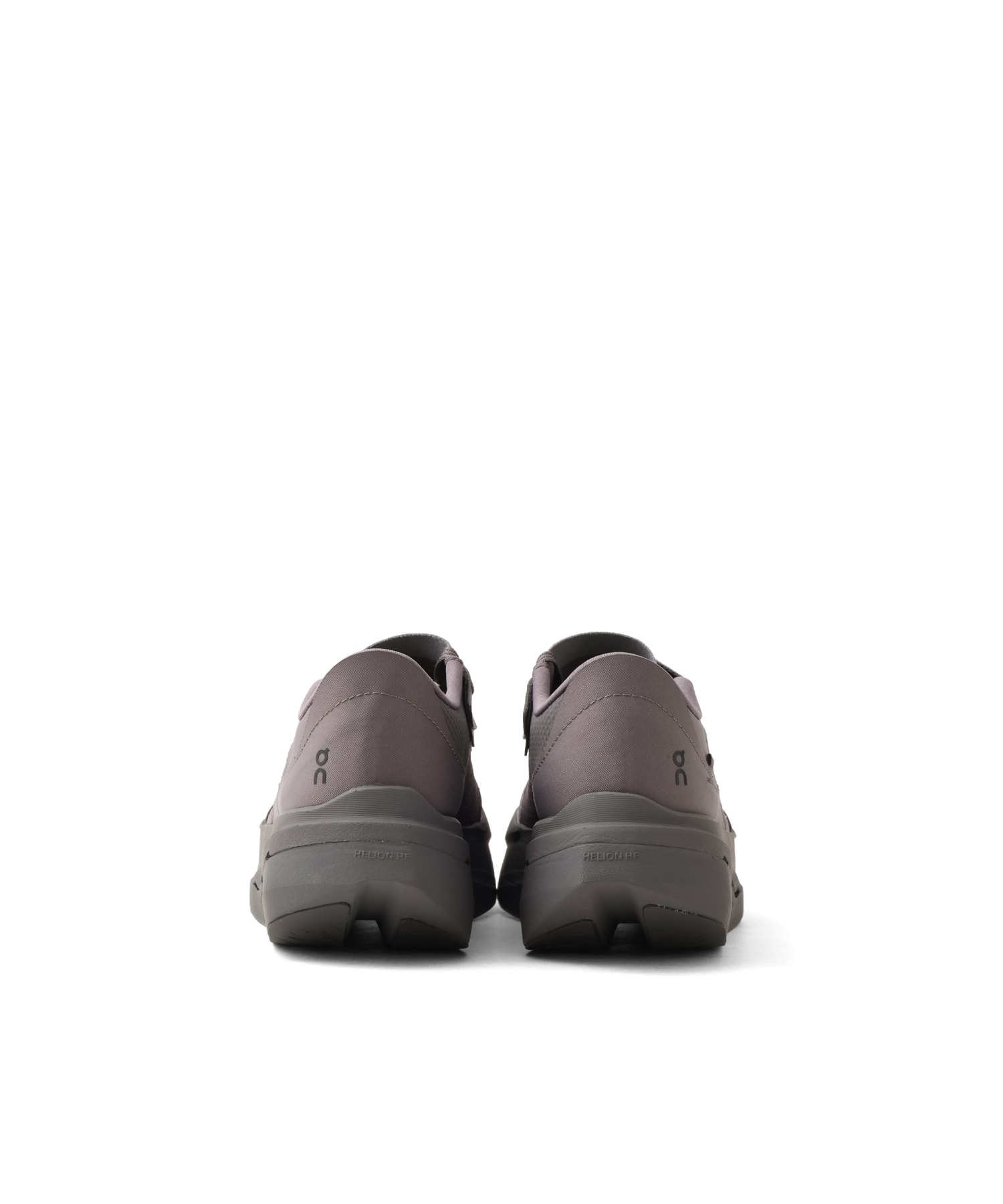 On Cloudboom Volt PAF 1 W Ember | Pebbleの画像