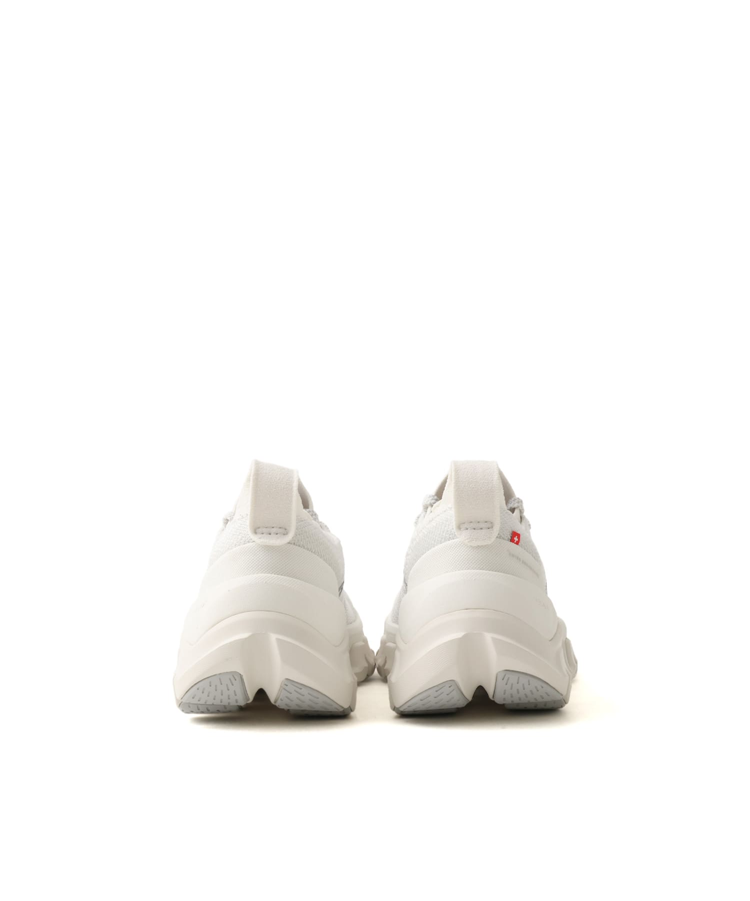 On CLOUD X TEMPO 1 W Ivory | Iceの画像