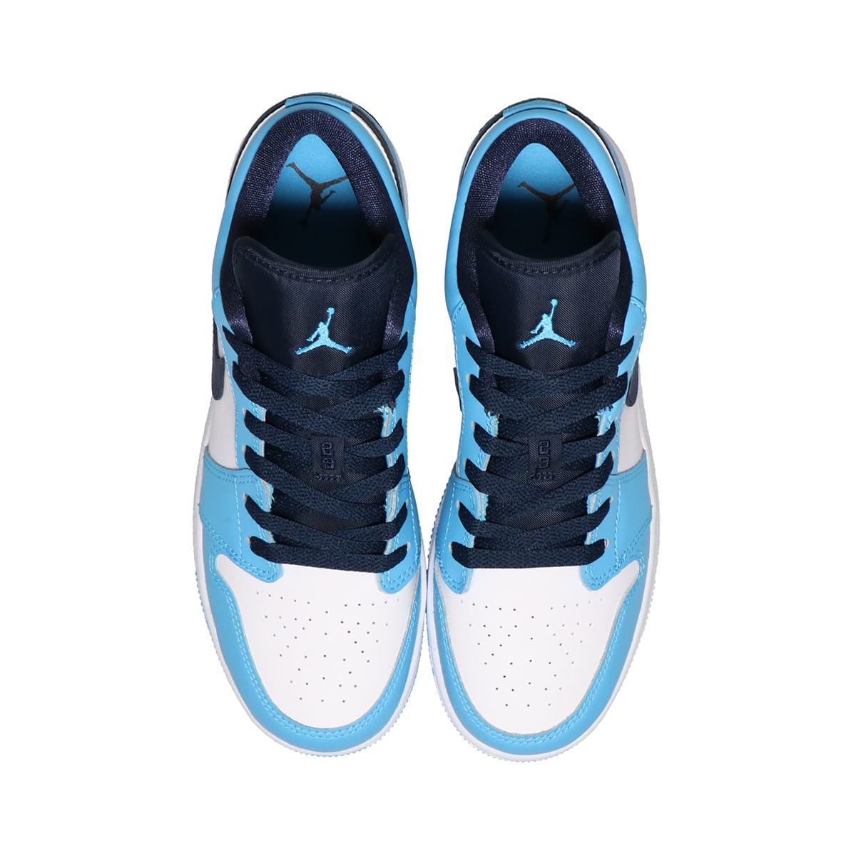 JORDAN BRAND AIR JORDAN 1 LOW (GS) WHITE/DK POWDER BLUE-OBSIDIAN 21FA-Iの画像