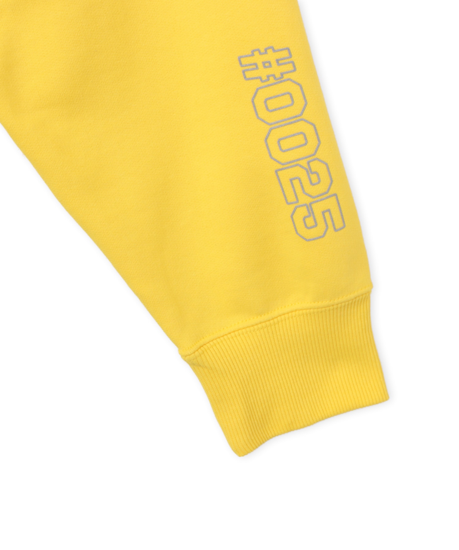 PUMA PUMA X POKEMON RELAXED GRAPHIC HOODIE TR ENERGIZING YELLOWの画像