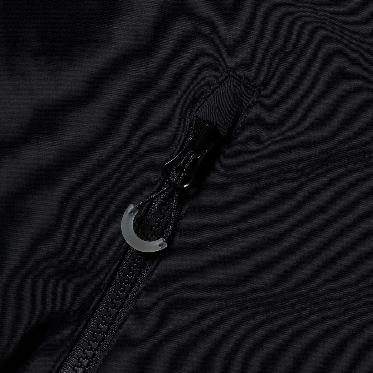 LIBERAIDERS SUPPLEX NYLON WINDBREAKER BLACK（リベレイダース