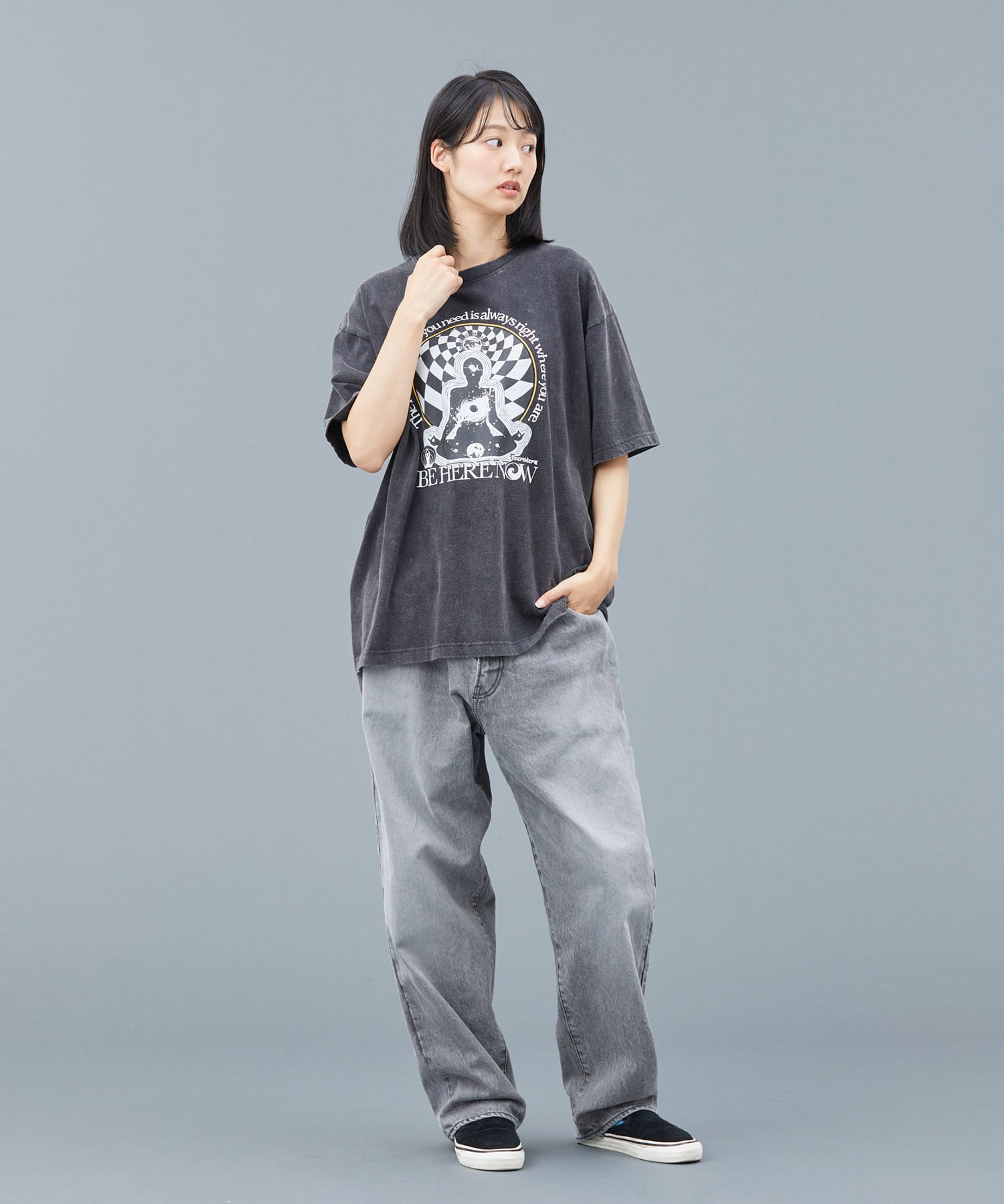 LIBERAIDERS BE HERE NOW TEE BLACKの画像