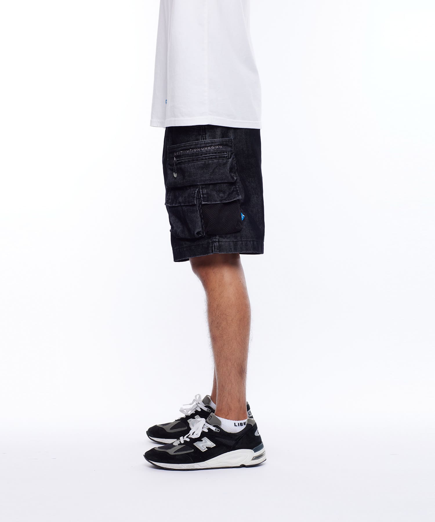 LIBERAIDERS CORDUROY UTILITY SHORTS BLACKの画像