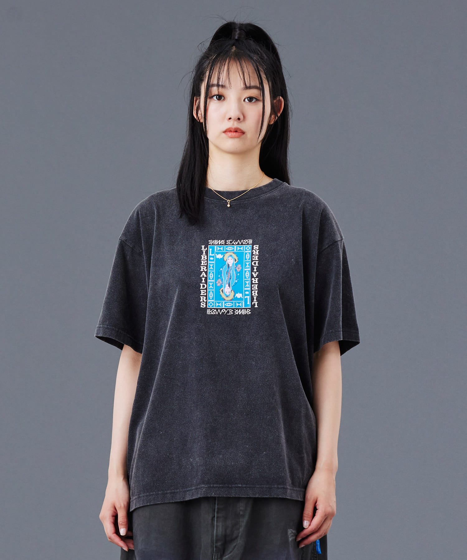 LIBERAIDERS QUEEN LOGO TEE BLACKの画像