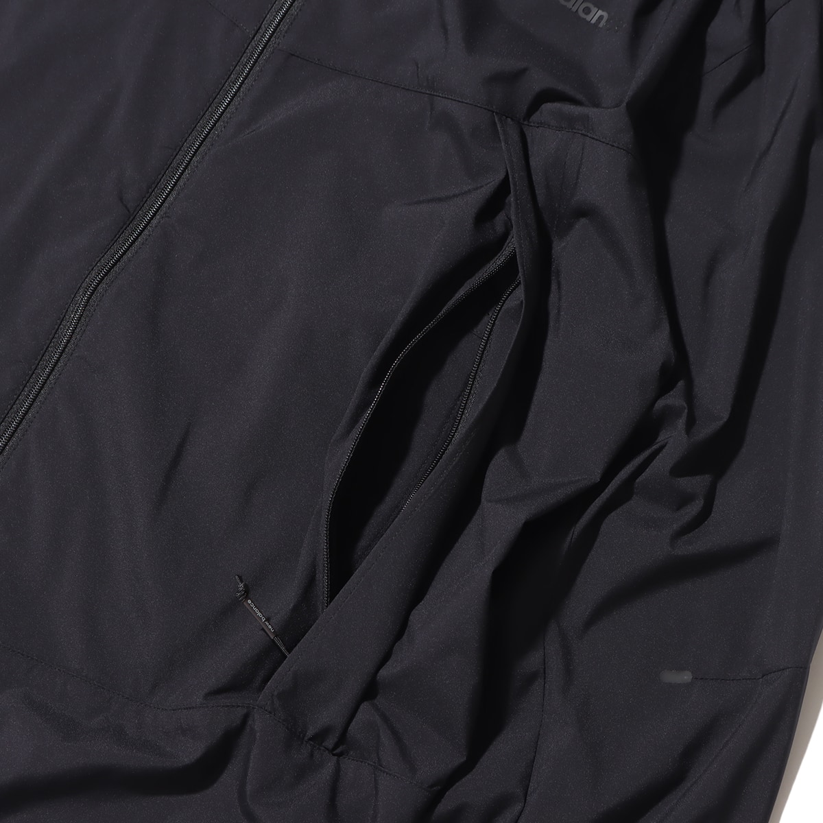 New Balance MET24 Packable Light Jacket ブラック 23FW-Iの画像