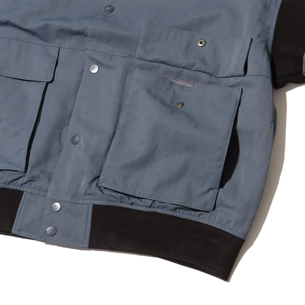 New Balance MET24 Varsity Jacket グラファイト