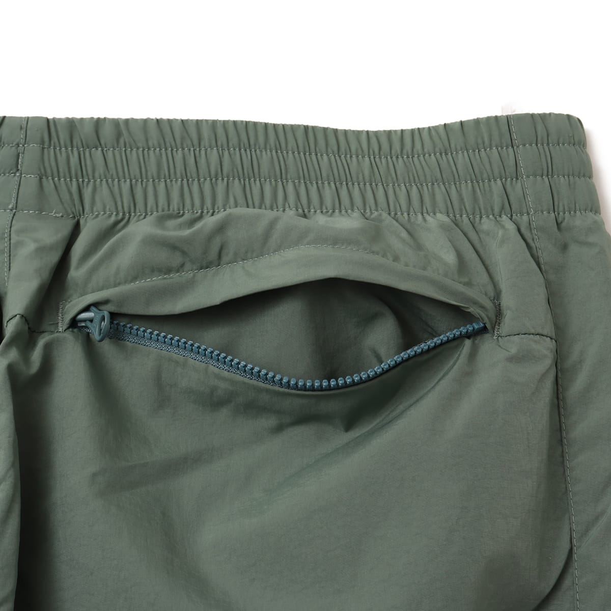 New Balance MET24 Training Pants ダークジュ二パーの画像