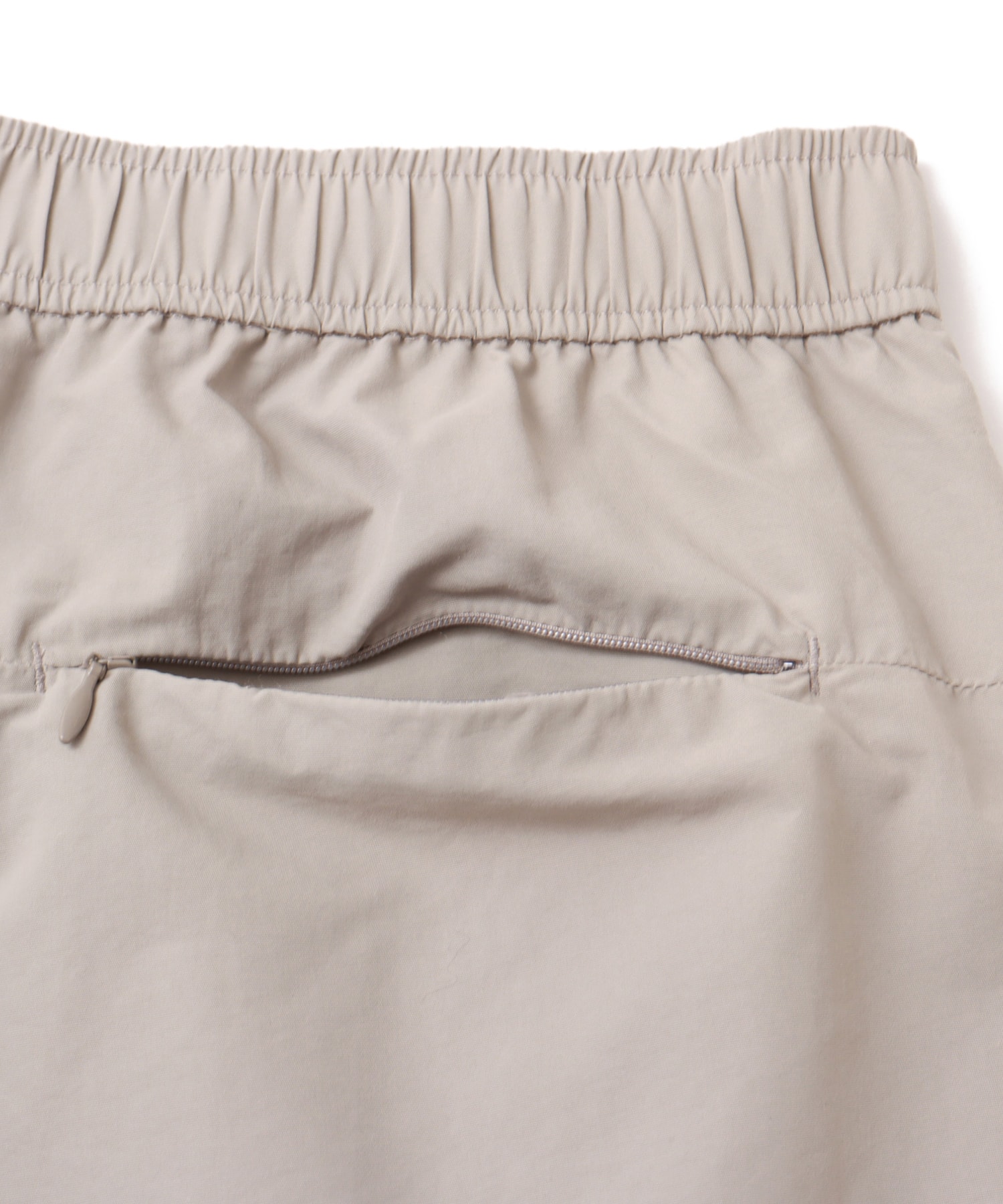 New Balance MET24 Shorts アリッドストーンの画像