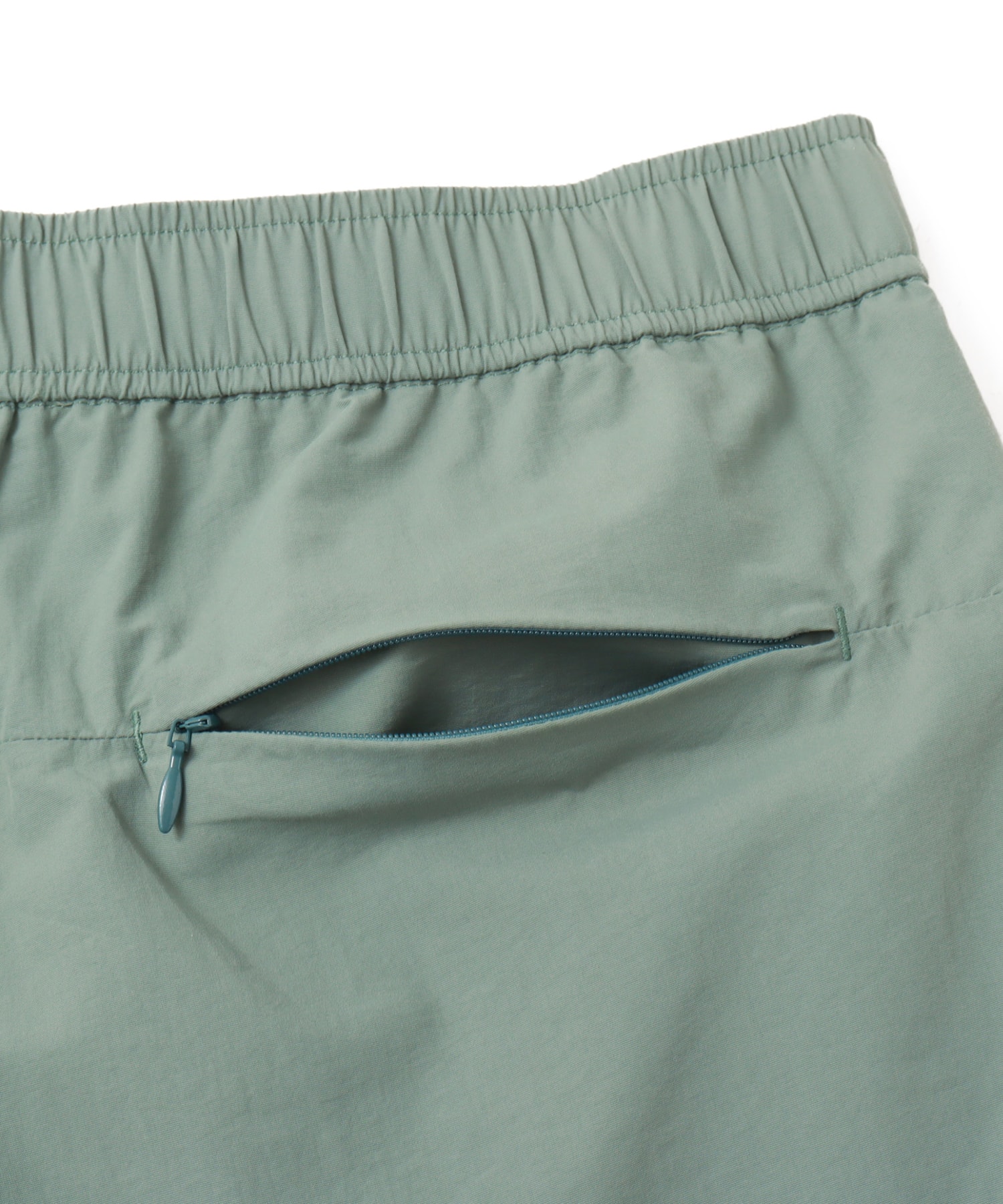 New Balance MET24 Shorts ダークジュ二パーの画像