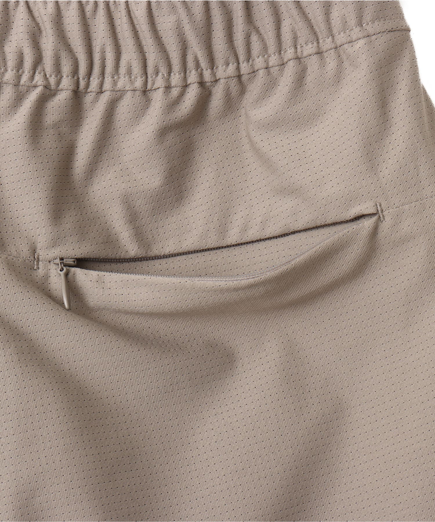 New Balance MET24 Shorts アリッドストーンの画像