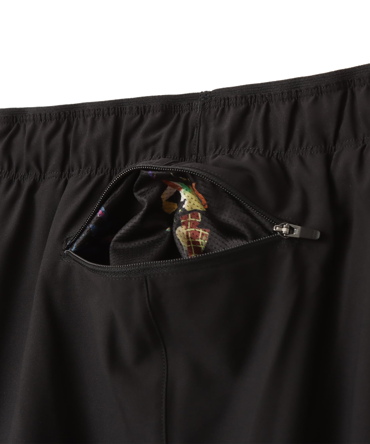 New Balance x GCP Run Short 5 BLACKの画像