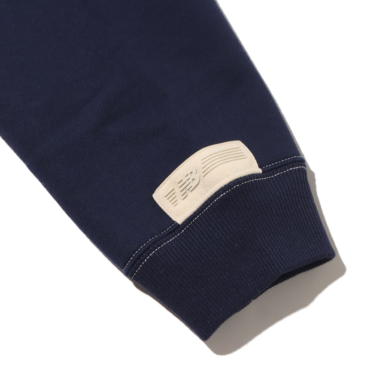 New Balance 1000 SWEAT CREWNECK REGULAR FIT ピグメント 23FA-Iの画像