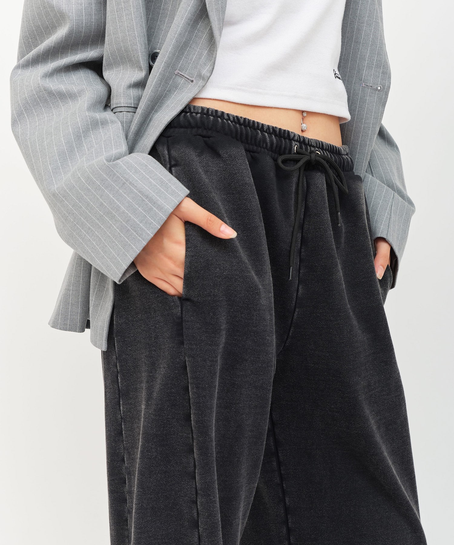 atmos pink Curve Sweat Pants BLACKの画像
