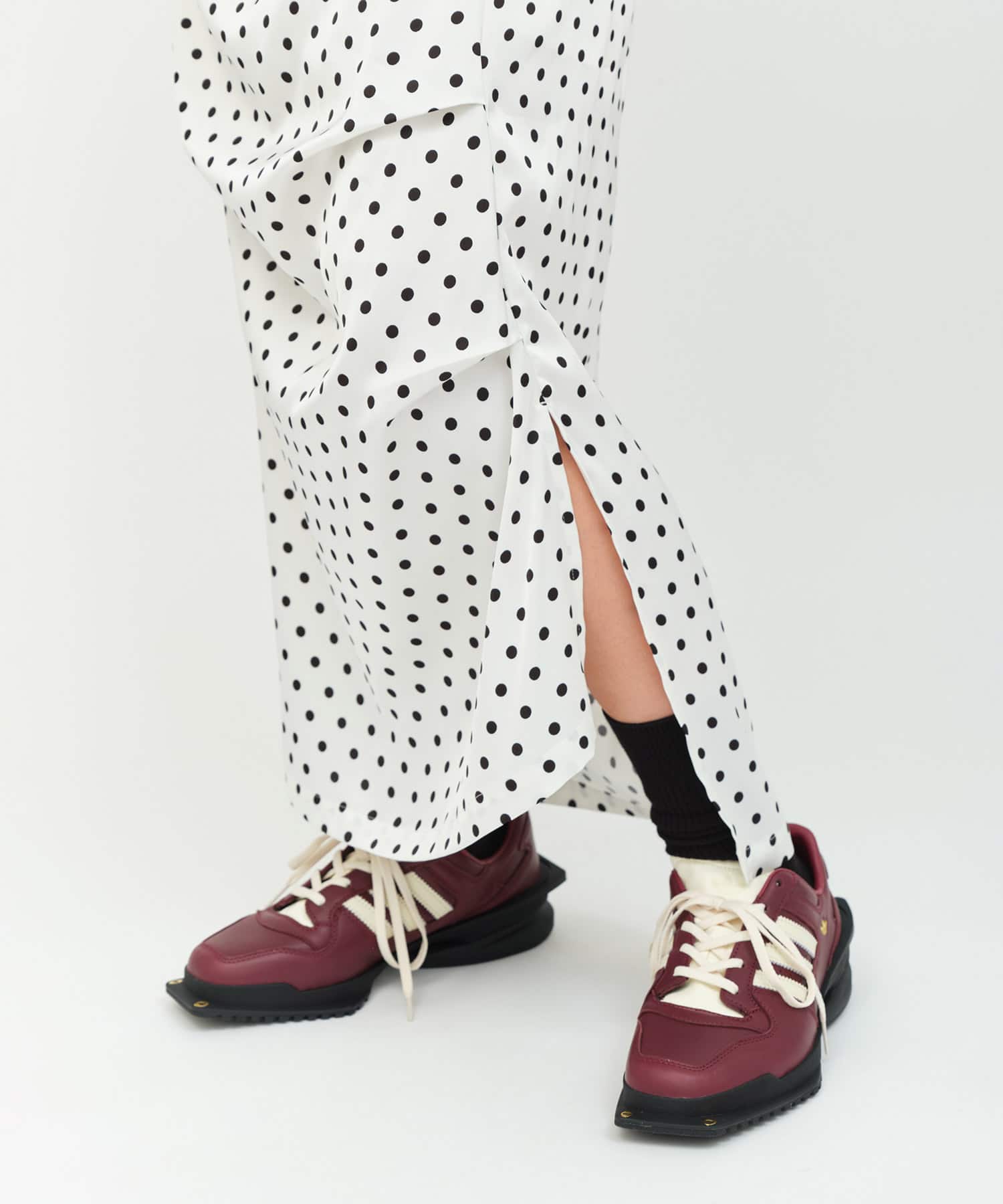 atmos pink Asymmetry Dot Skirt WHITEの画像
