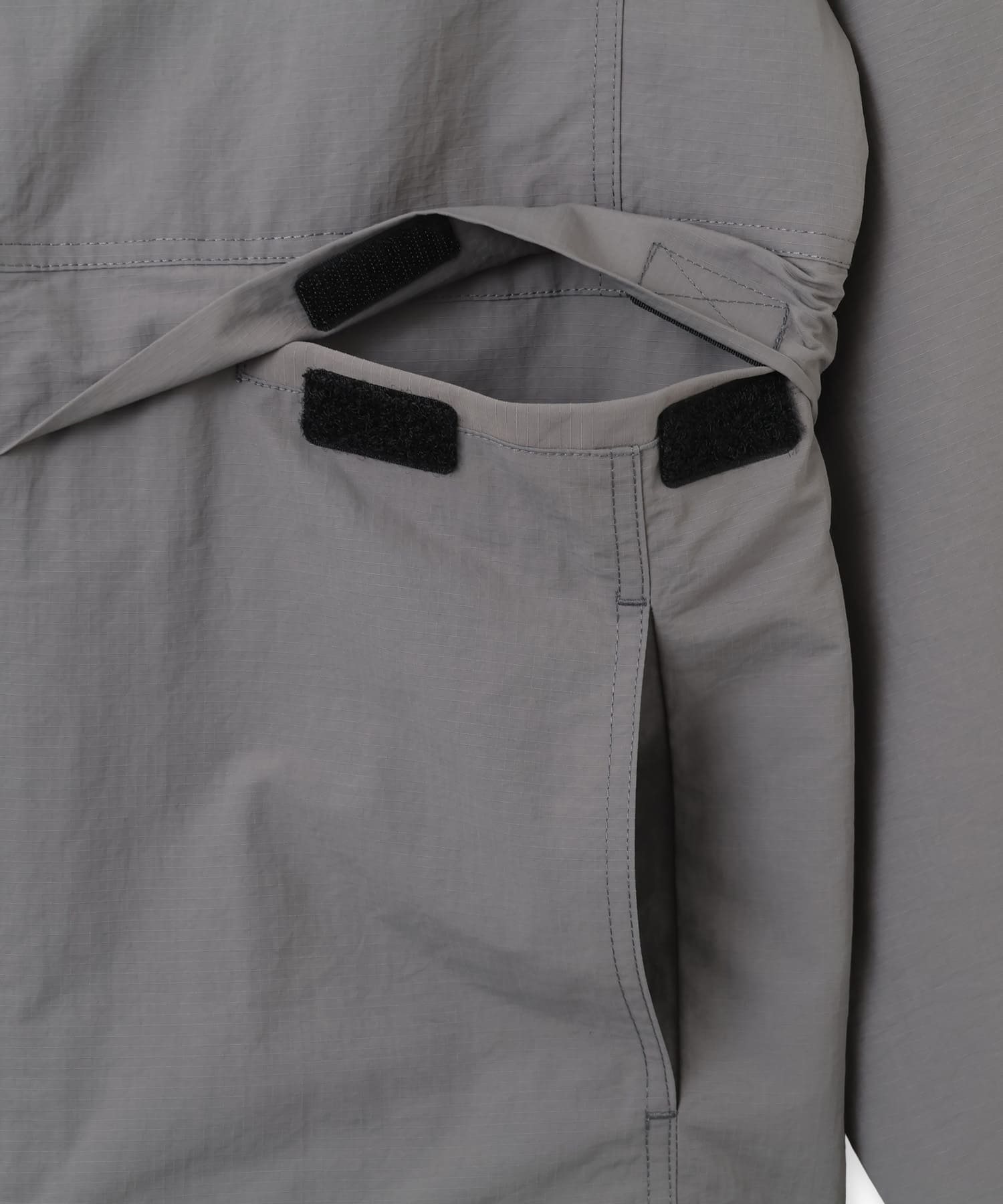 UMBRO x atmos pink Nylon Stand Jacket GRAYの画像