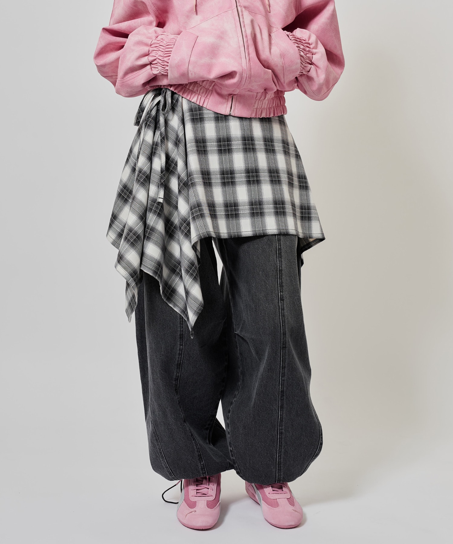 atmos pink Plaid Wrap Skirt BLACKの画像