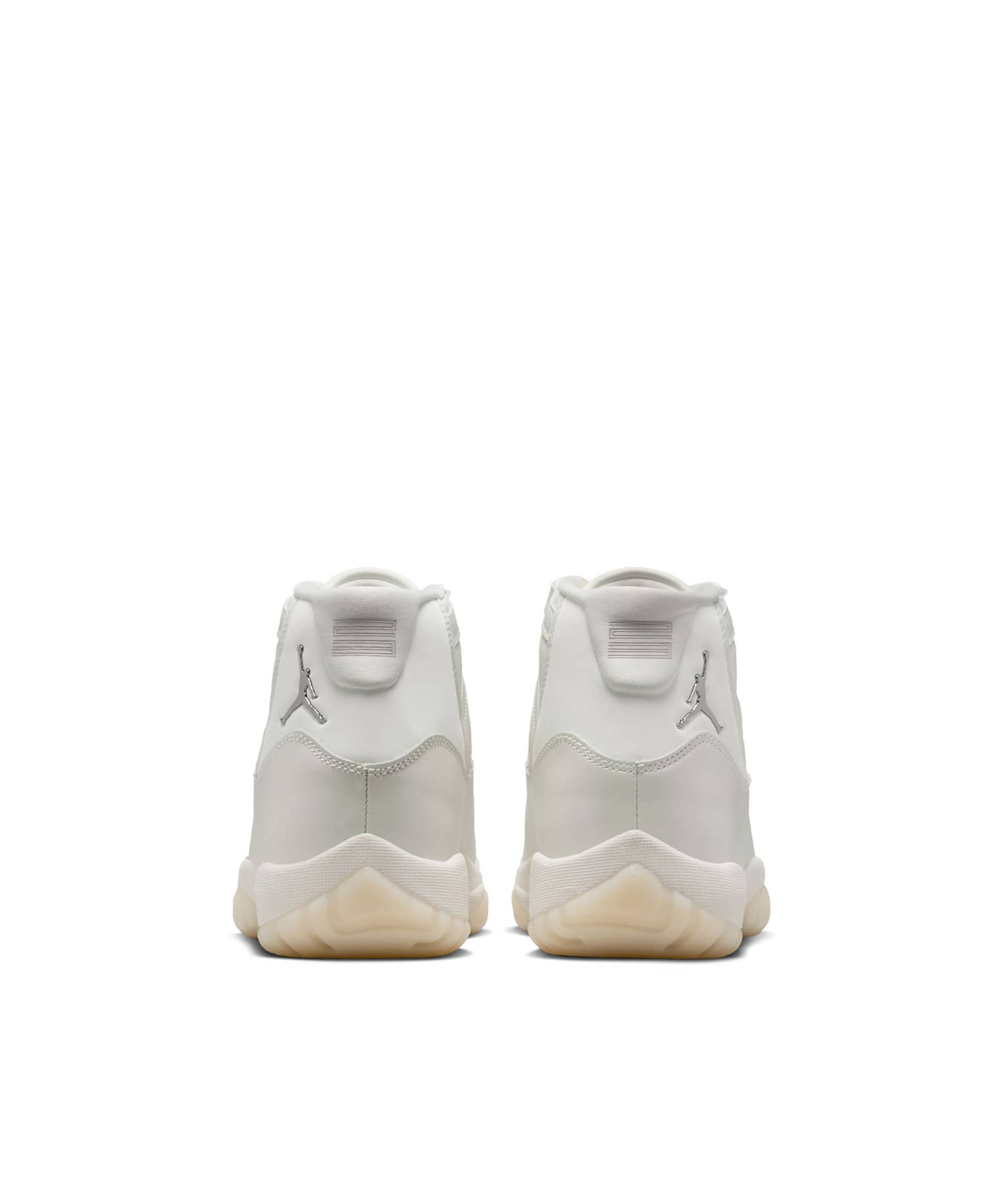 JORDAN BRAND WMNS AIR JORDAN 11 RETRO SAIL/PEARL GREY-WHITE-METALLIC SILVERの画像
