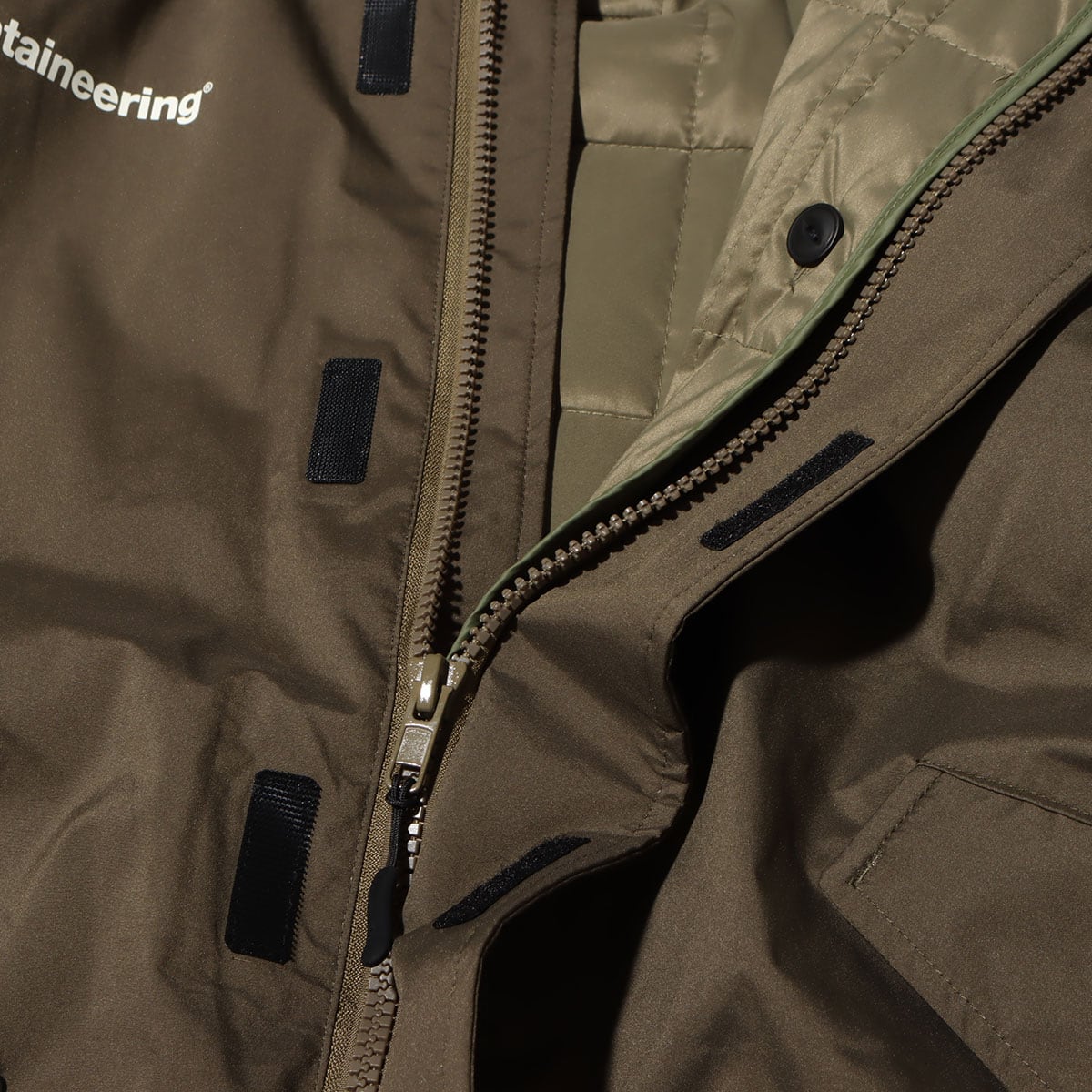 WHITE MOUNTAINEERING WATER PROOF 3WAYS MODS COAT KHAKI 21FA-Iの画像