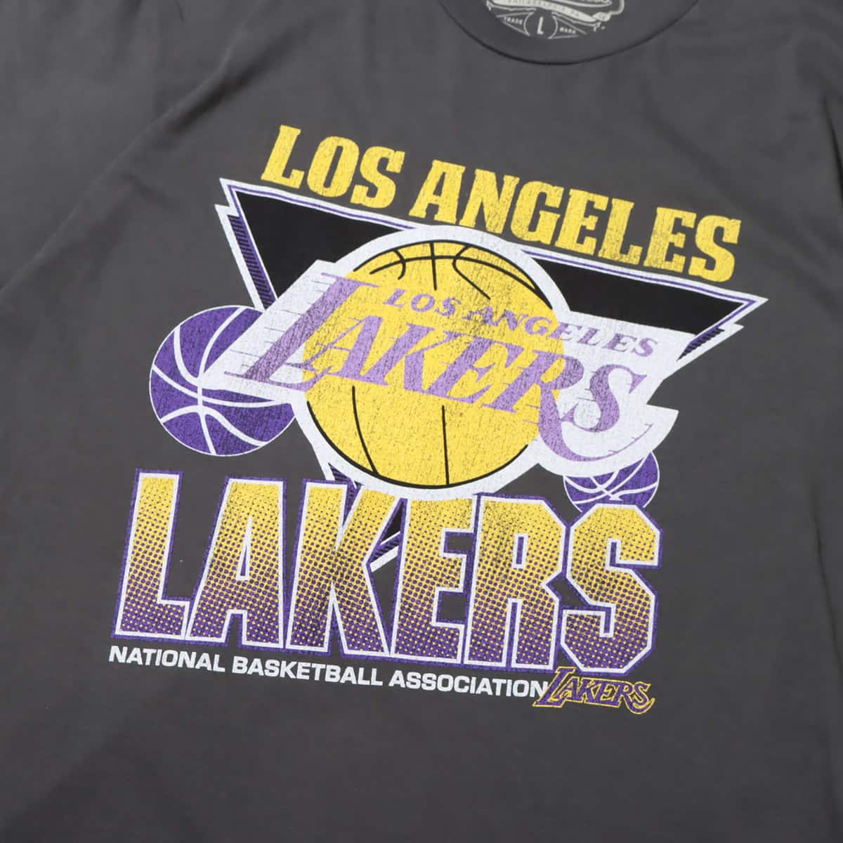 Mitchell & Ness NBA VINTAGE CRACKED TEE LAKERS BLACK 23SS-I
