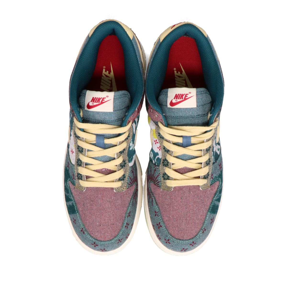 NIKE DUNK LOW SP