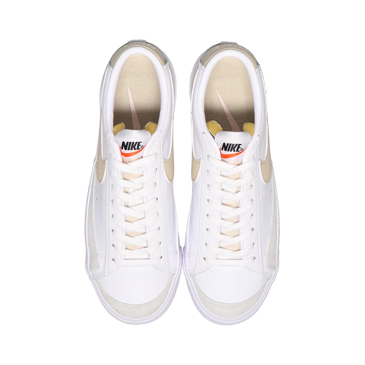 NIKE W BLAZER LOW '77 WHITE/RATTAN-PALE CORAL-BLACK 21FA-I