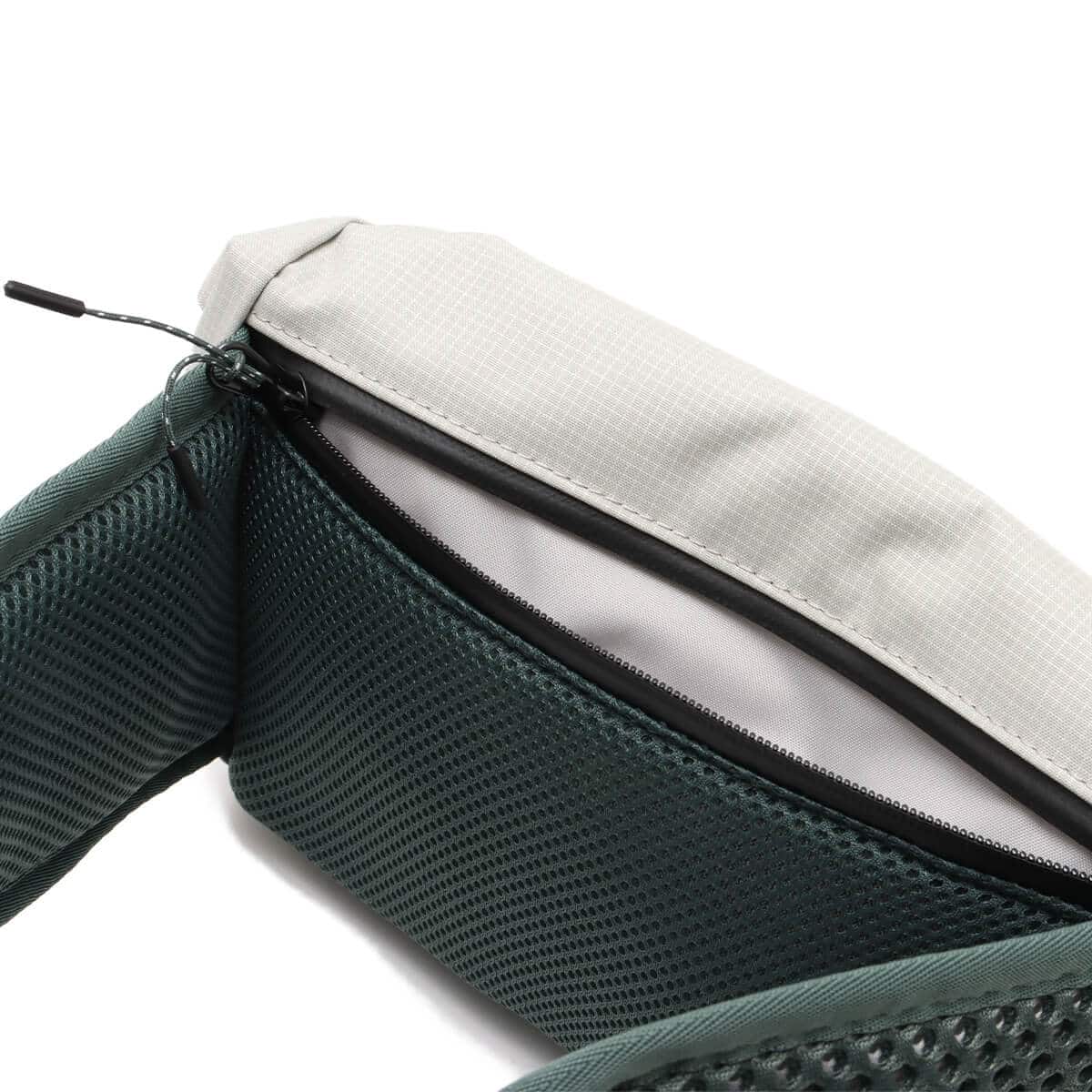 NIKE ACG AYSEN WAISTPACK VINTAGE GREEN/LT IRON ORE/WHITEの画像