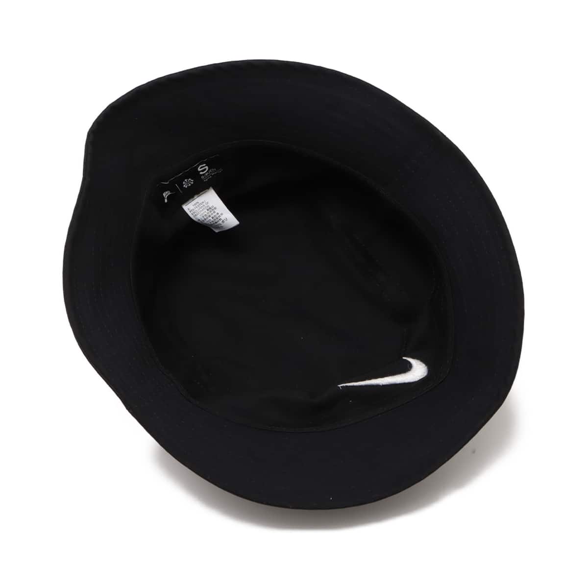 NIKE U NK APEX BUCKET SQ SWSH L BLACK/WHITEの画像