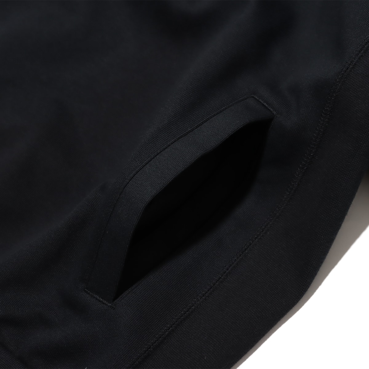 NIKE AS M NK DF COF SI DRL TOP BLACK/BLACK/WHITE 23HO-Sの画像