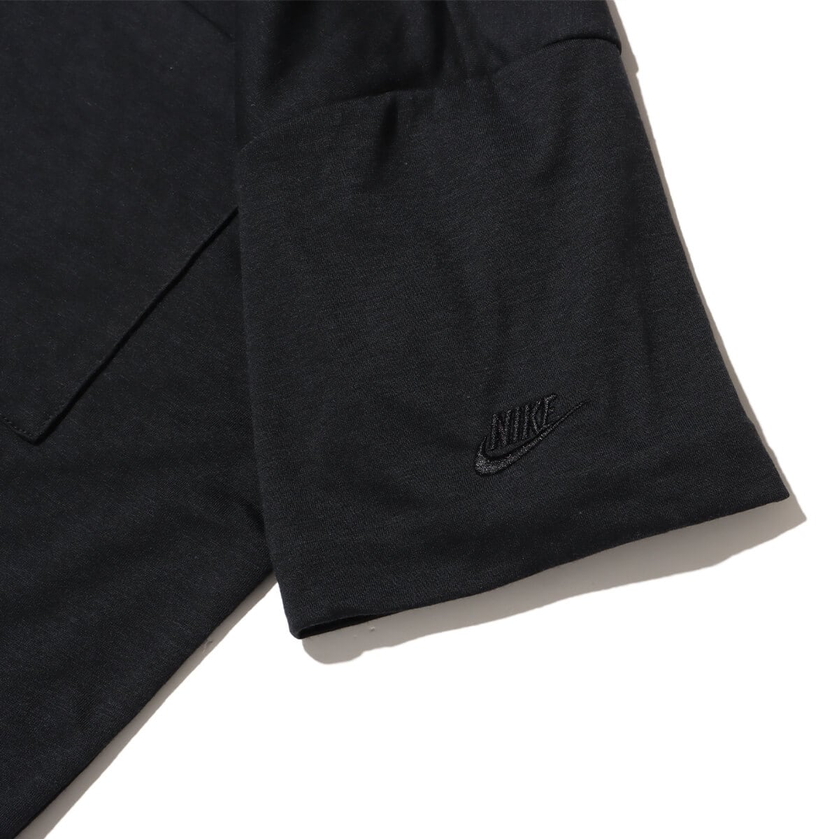 NIKE AS M NSW TP DF SS TOP BLACK/BLACK/BLACKの画像