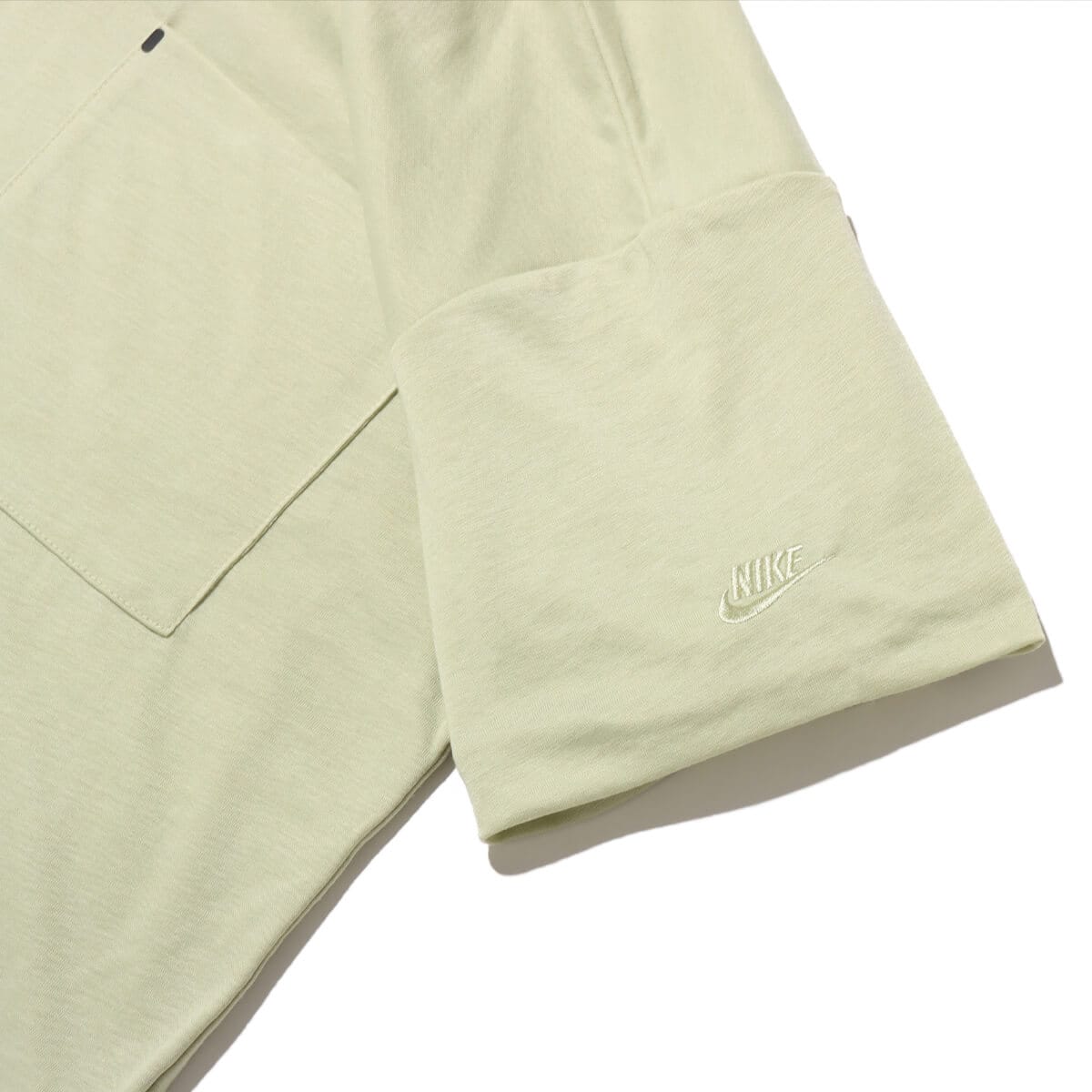 NIKE AS M NSW TP DF SS TOP OLIVE AURA/BLACK/OLIVE AURAの画像