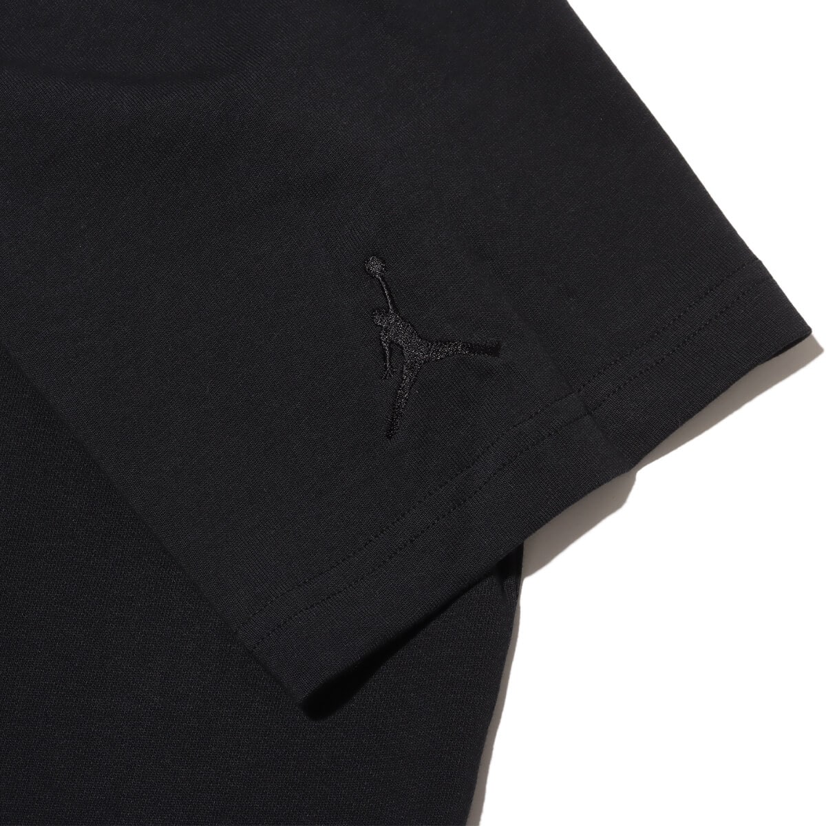 JORDAN BRAND AS M J BRAND SNKR PTCH SS CREW BLACK 24SU-Iの画像