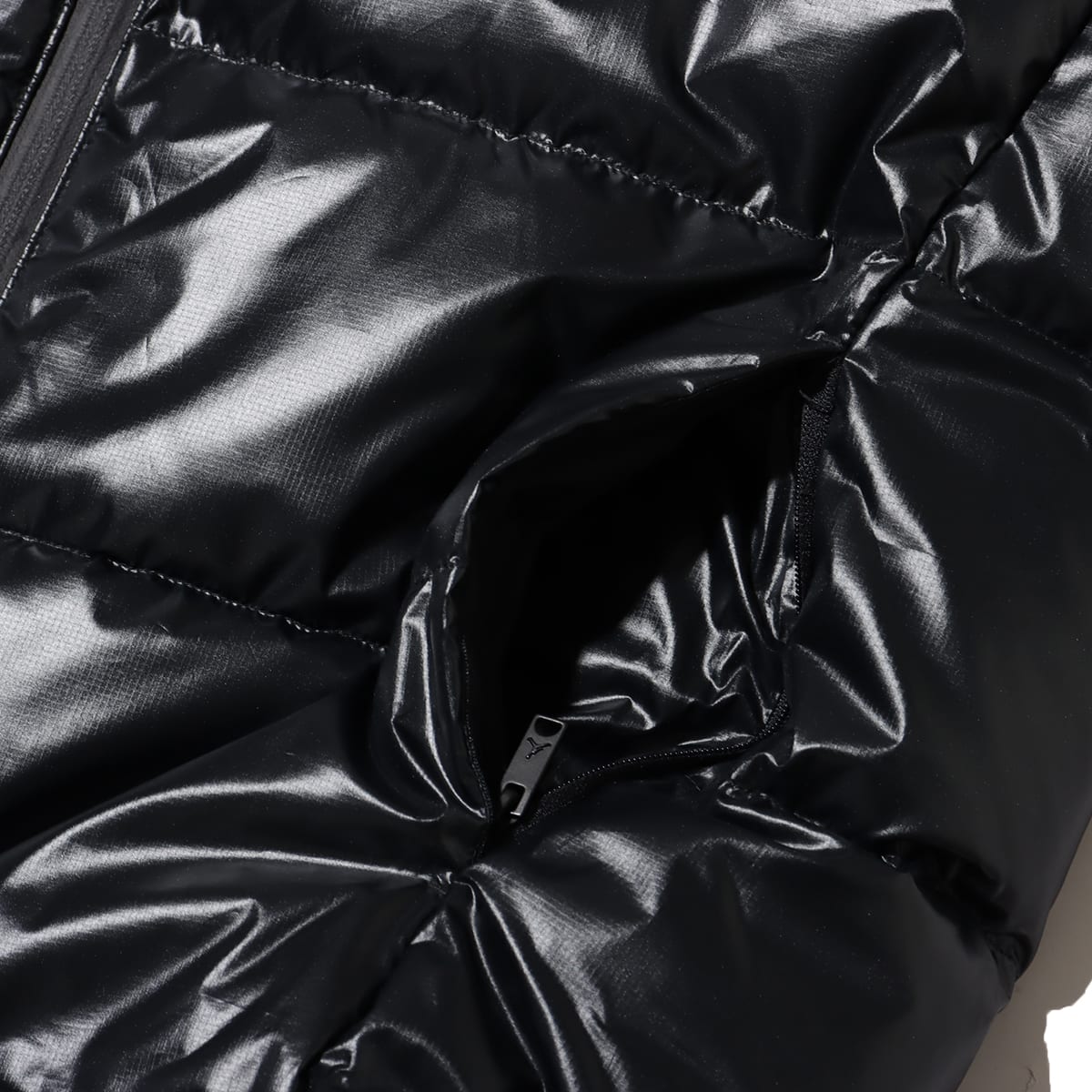 JORDAN BRAND M J FLIGHT DOWN VEST BLACK の画像