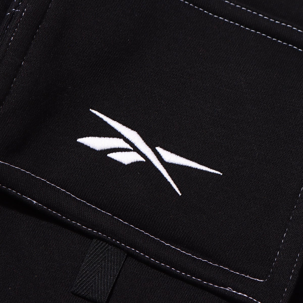 Reebok RBK CARDI KNIT PANT BLACK 22SS-Sの画像