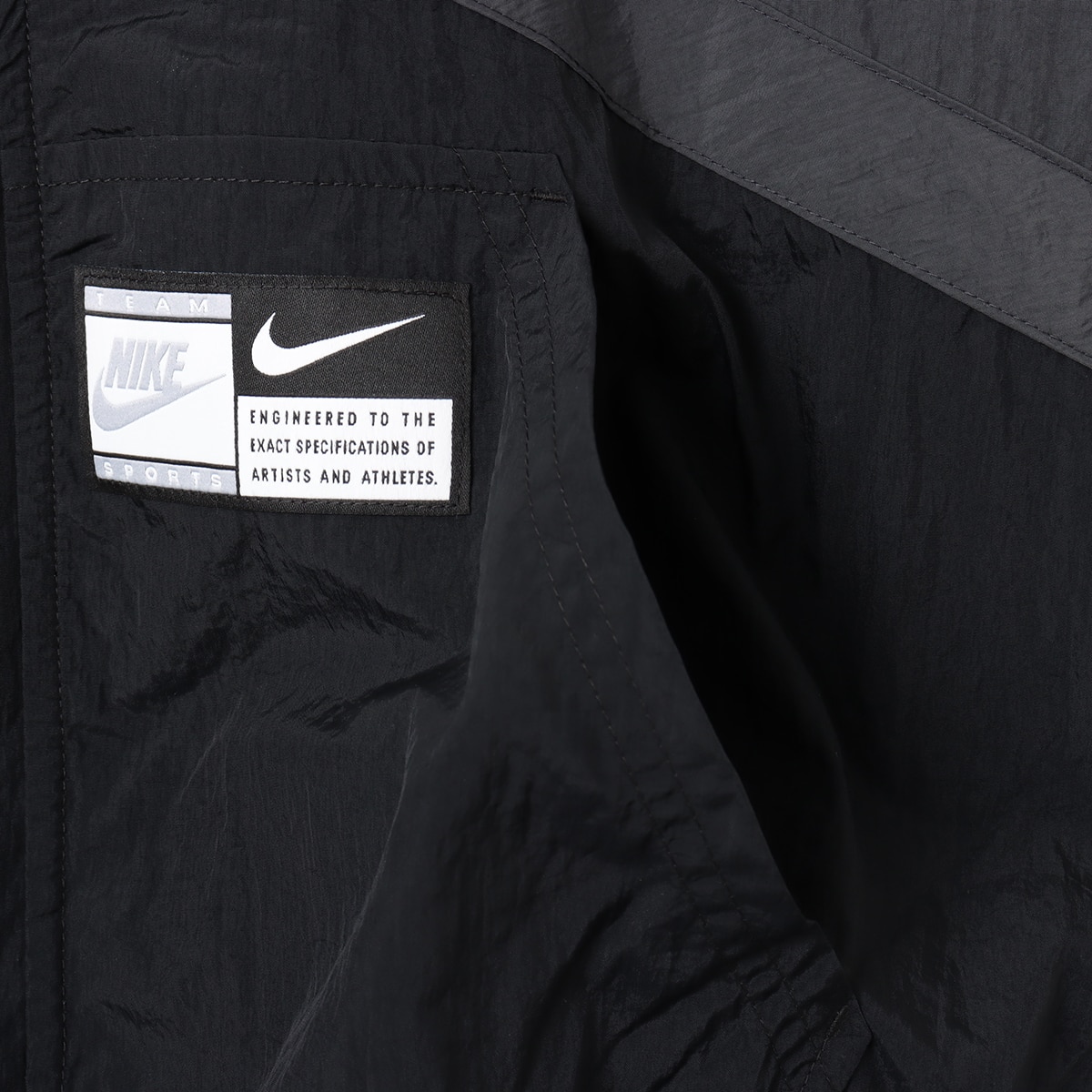 NIKE AS W NSW STREET WVN JKT ANTHRACITE/BLACK/BLACK/BLACKの画像