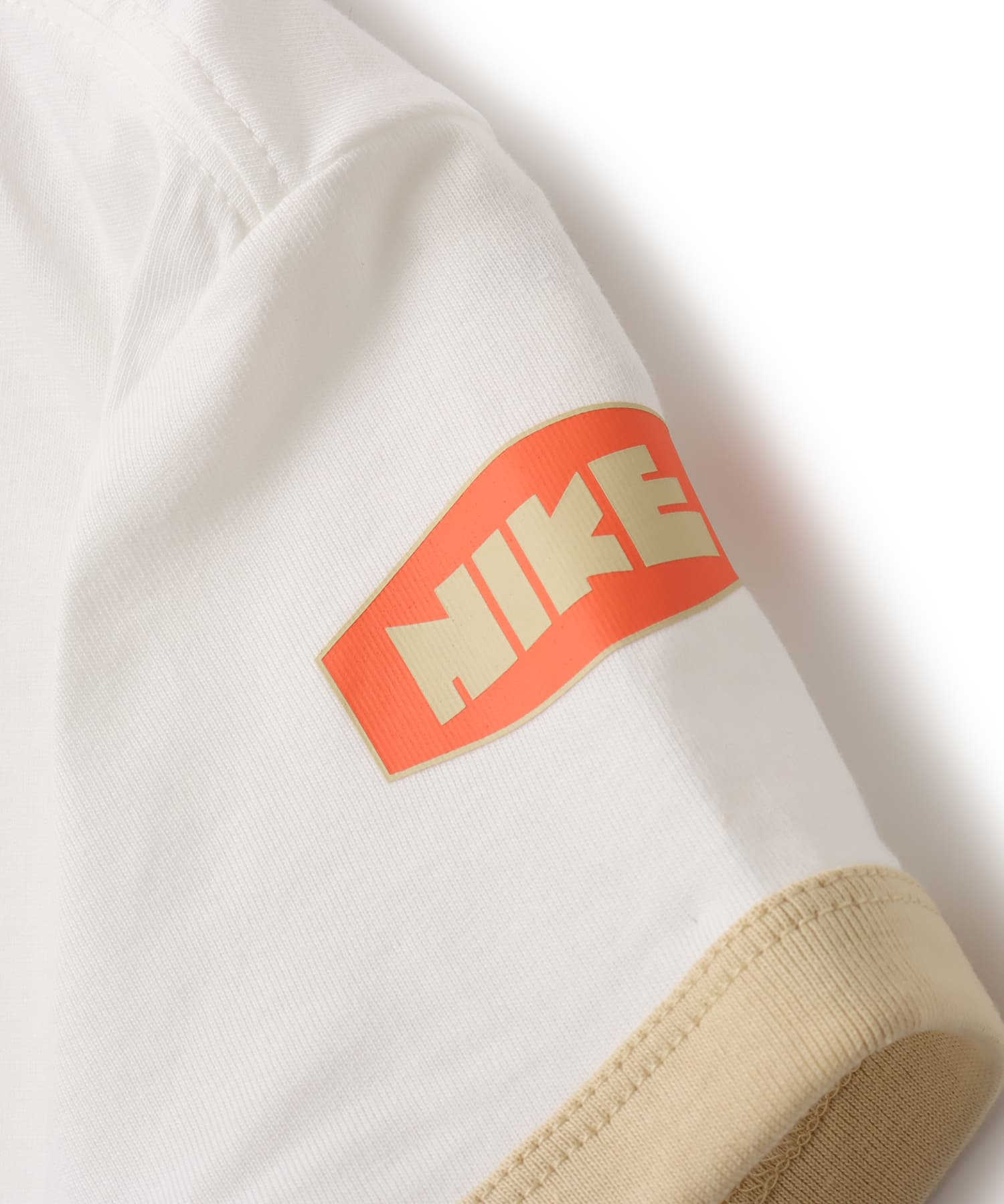 NIKE AS W NSW CLUB SS TEE MOTO RGR WHITE（ナイキ ウィメンズ
