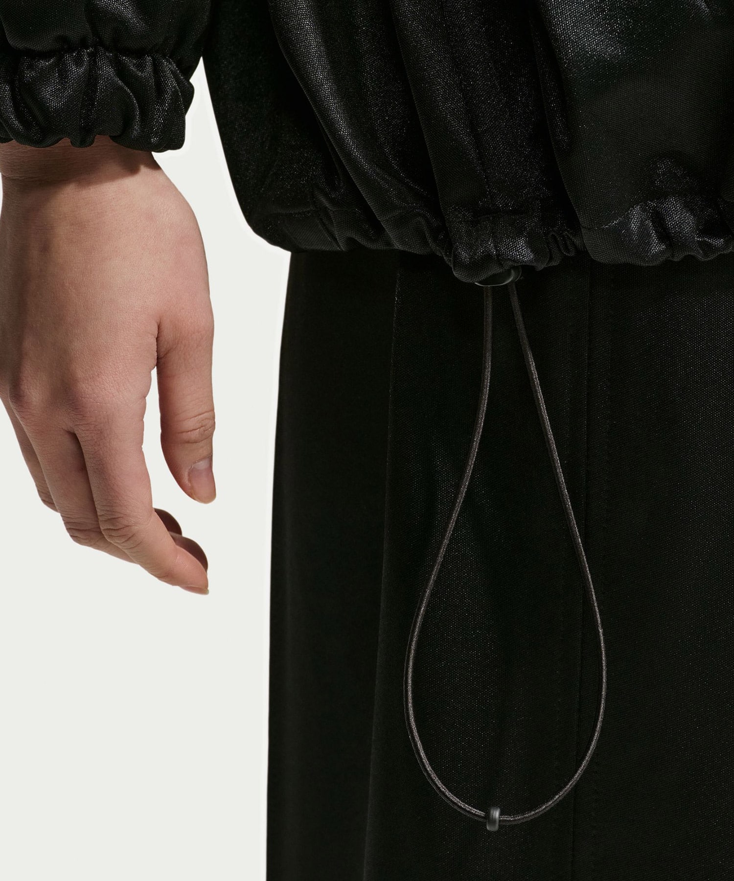 NIKE AS W NSW OS HOODED WR JKT MOD BLACKの画像