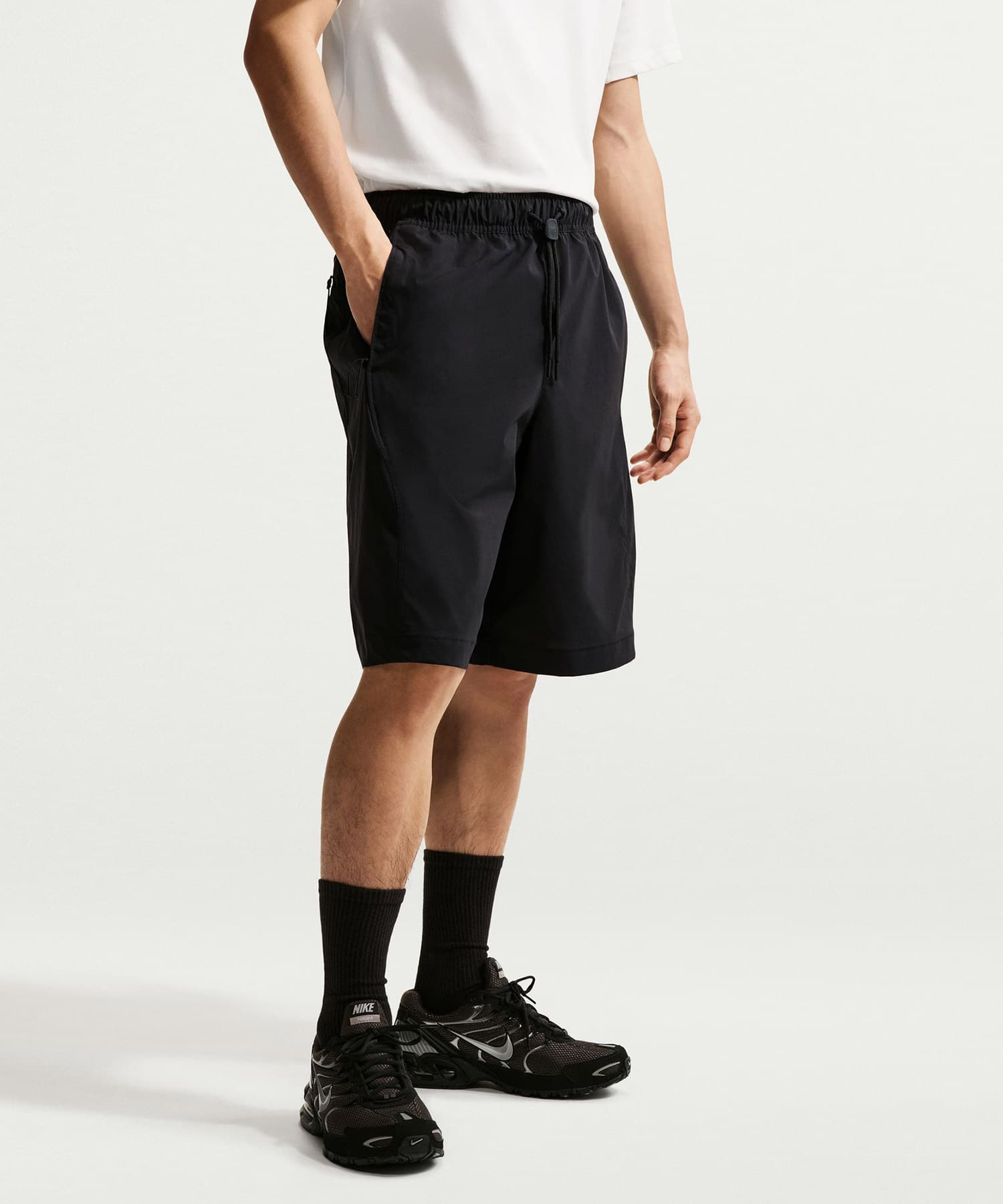 NIKE AS M NK UV TECH HELIOS SUN SRT BLACK/(BLACK)の画像