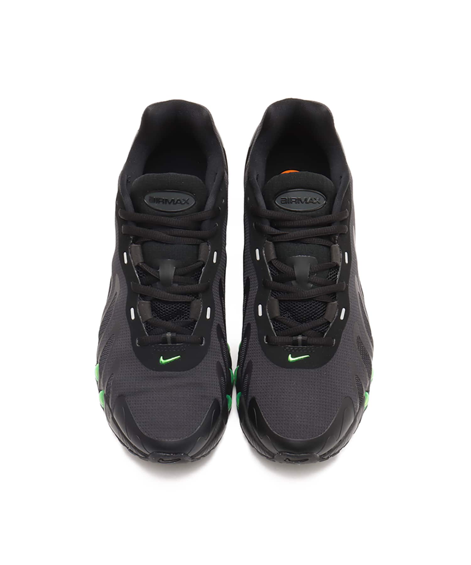 NIKE AIR MAX DN8 BLACK/GREEN STRIKE-DK SMOKE GREY-BLACKの画像