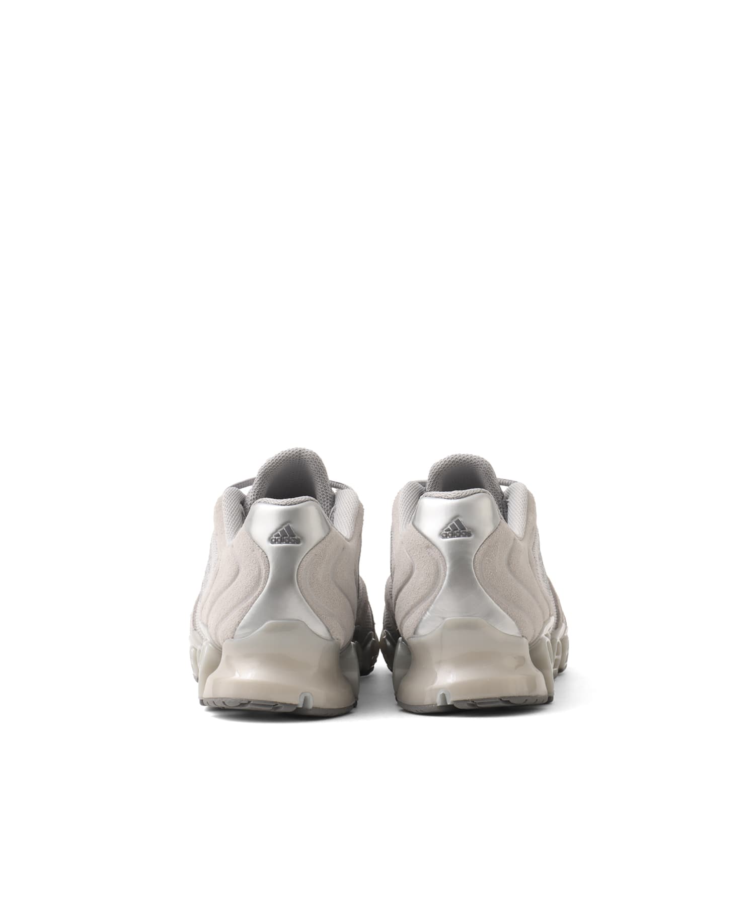 adidas MEGA GHOSTRIDE W GRETWO/SILVMT/GRETHRの画像