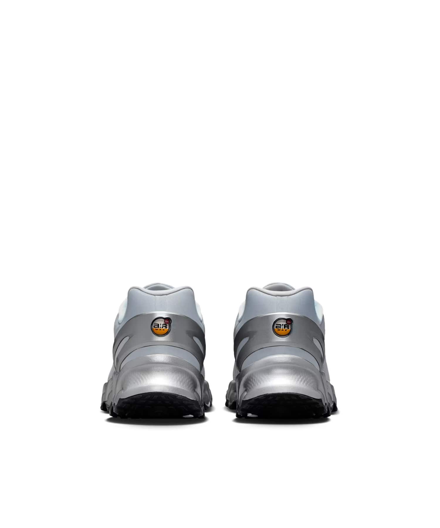 NIKE AIR MAX DN8 QS METALLIC SILVER/METALLIC SILVER-BLACKの画像