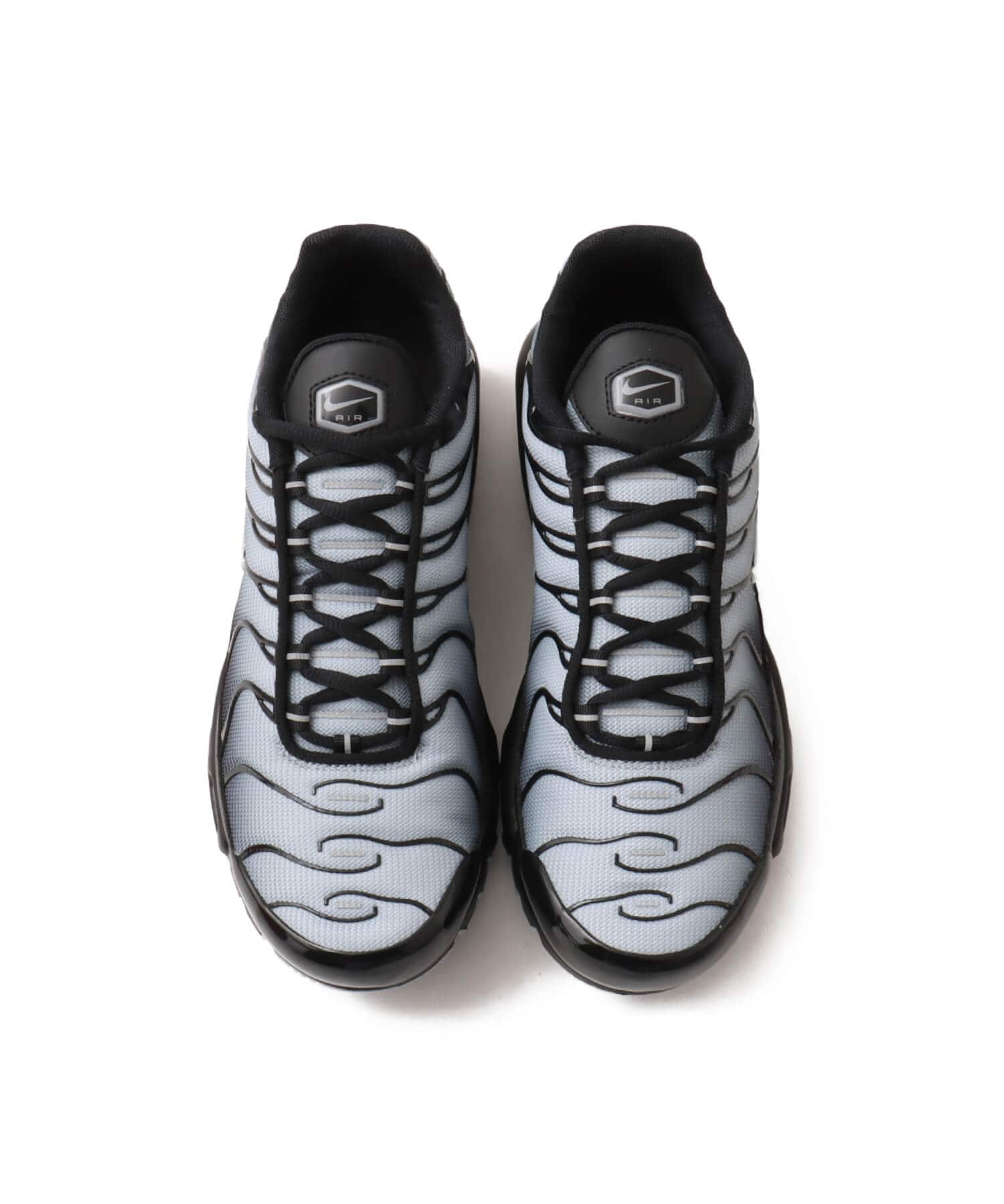 NIKE W AIR MAX PLUS SE BLACK/WOLF GREY-METALLIC SILVERの画像