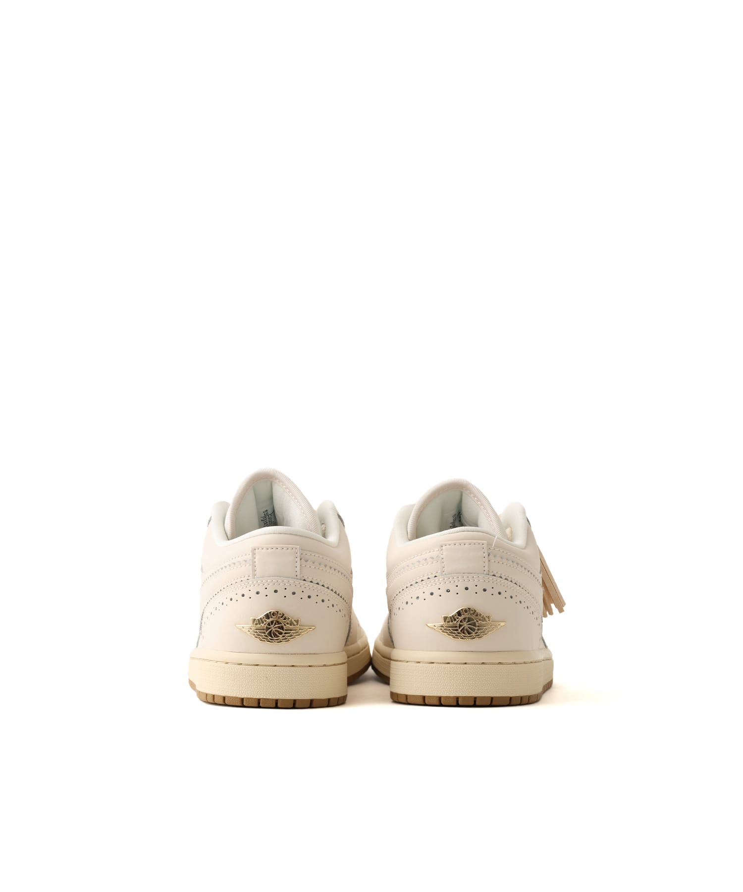 JORDAN BRAND WMNS AIR JORDAN 1 LOW SE CHALK/CHALK-MTLC GOLD-PEARL WHITEの画像