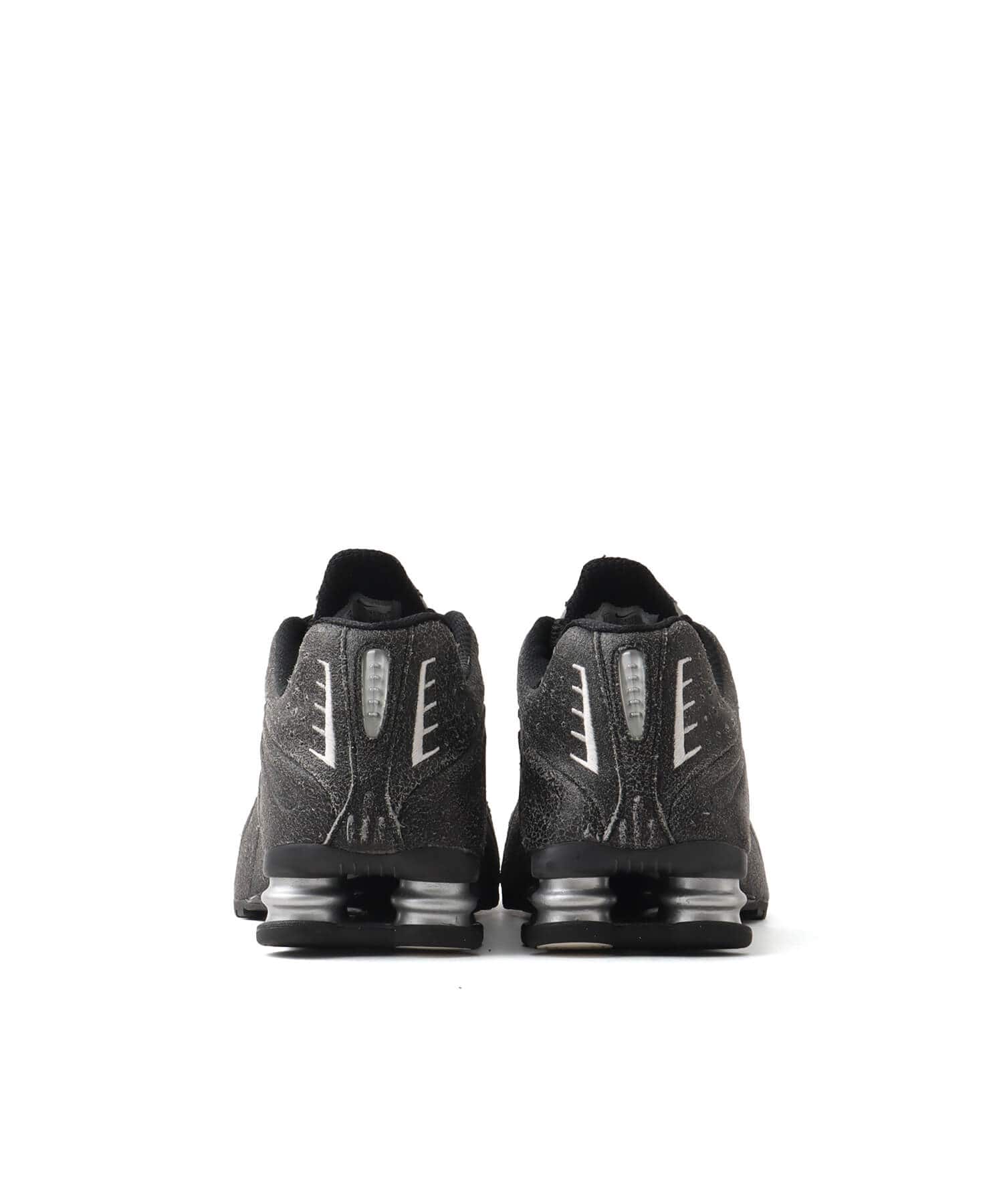 NIKE SHOX R4 QS BLACK/SAIL-LT SMOKE GREY-METALLIC SILVERの画像