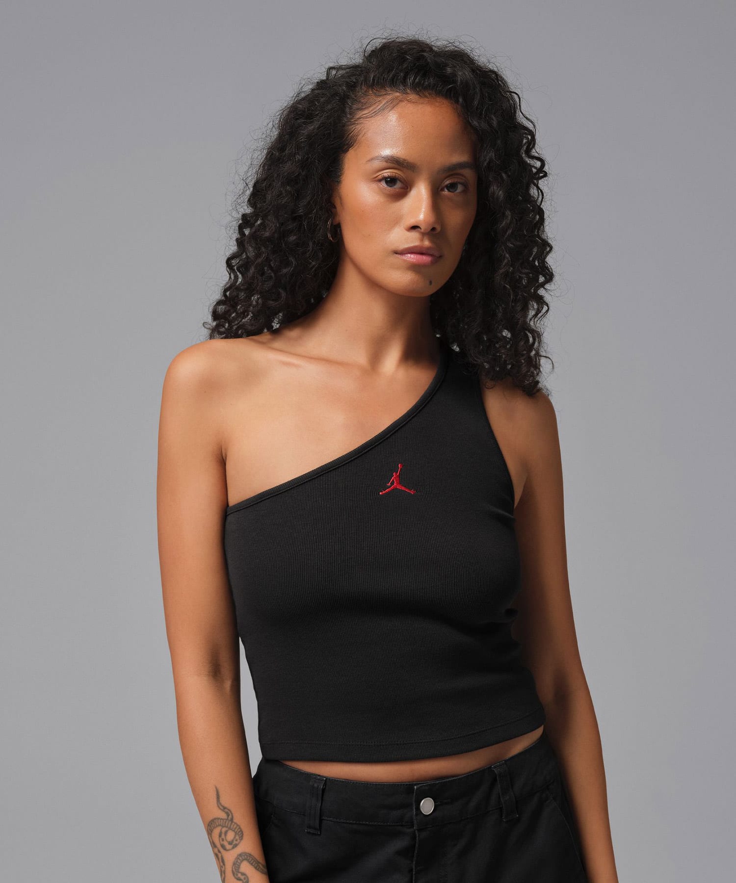 JORDAN BRAND AS W J FLT TANK SLD D2N BLACKの画像