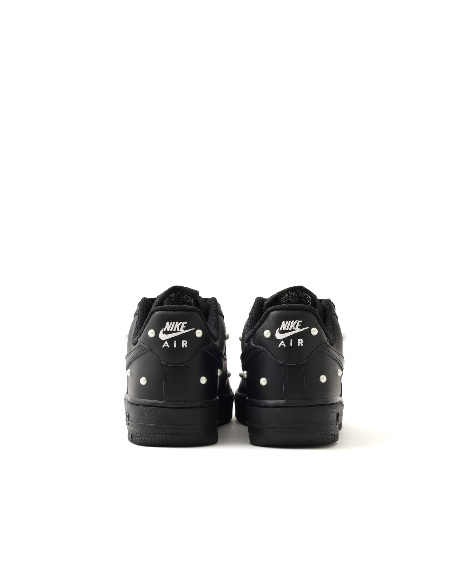 NIKE W AIR FORCE 1 '07 SE BLACK/BLACK-MTLC SUMMIT WHTの画像