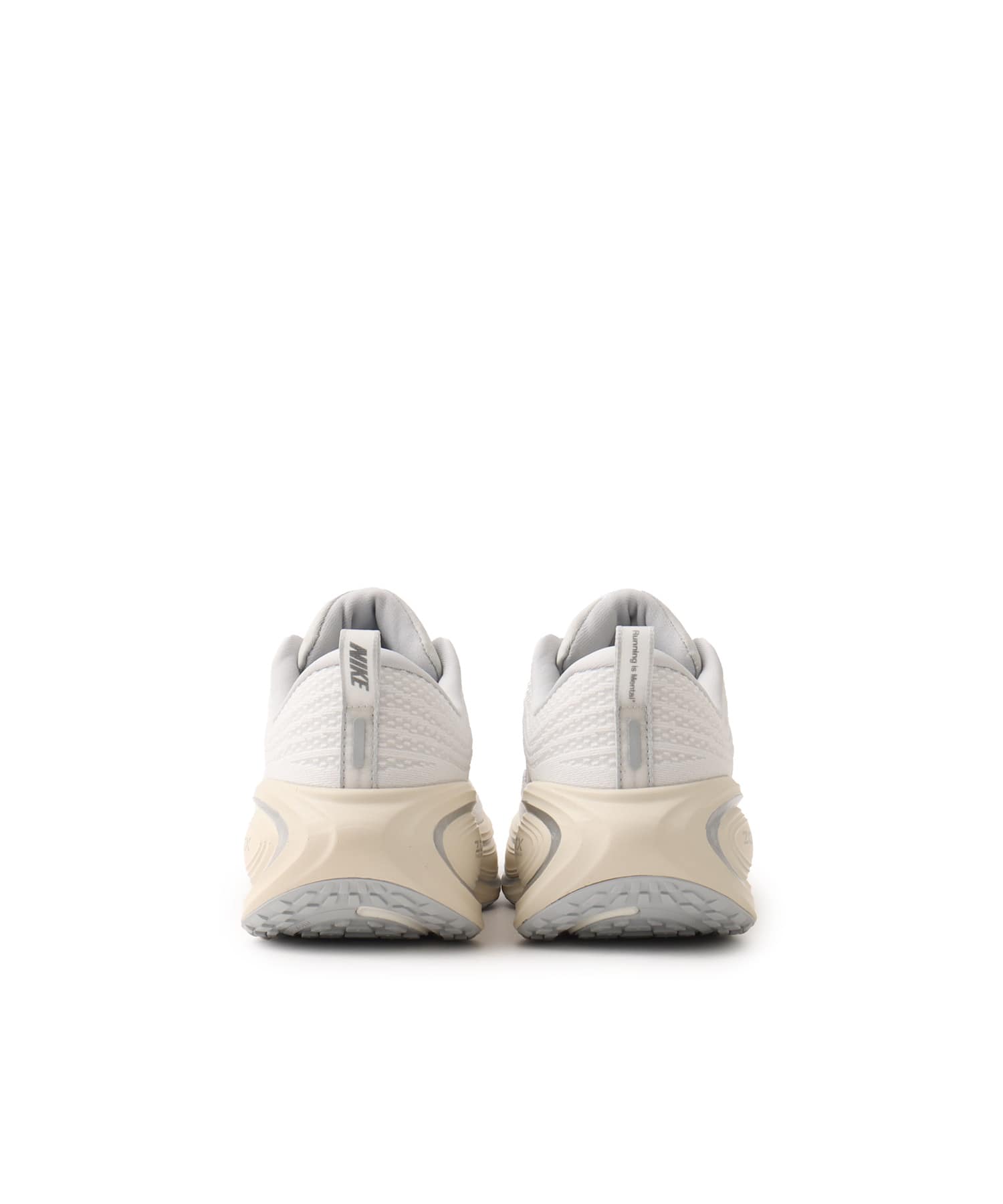 NIKE VOMERO PLUS PLATINUM TINT/REFLECT SILVER-GREY FOGの画像