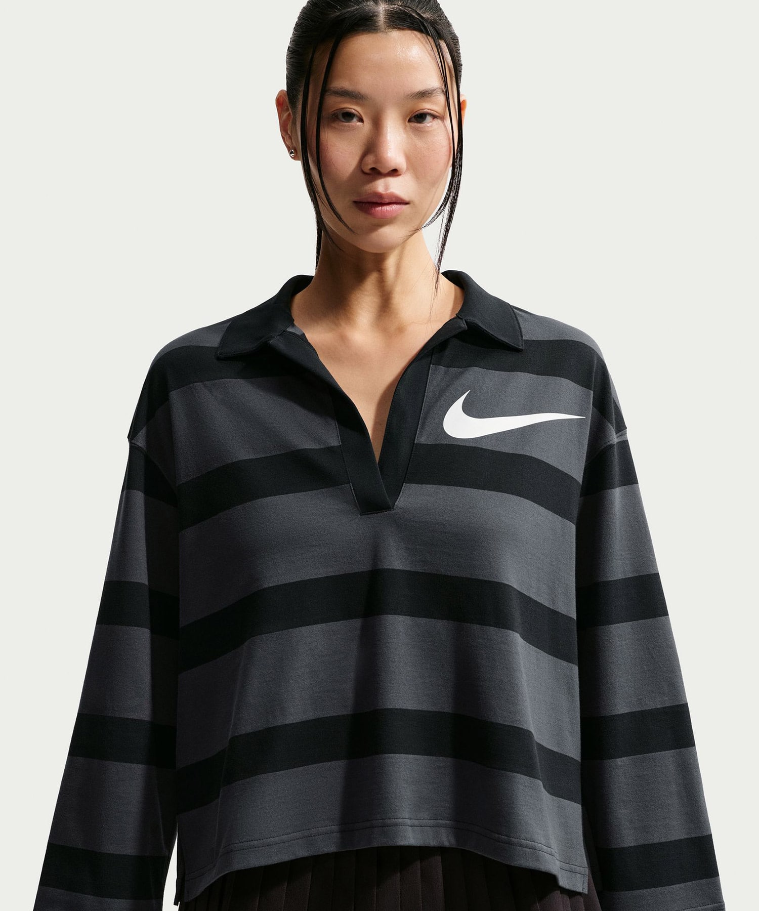 NIKE AS W NSW PREP TOP GRAYの画像
