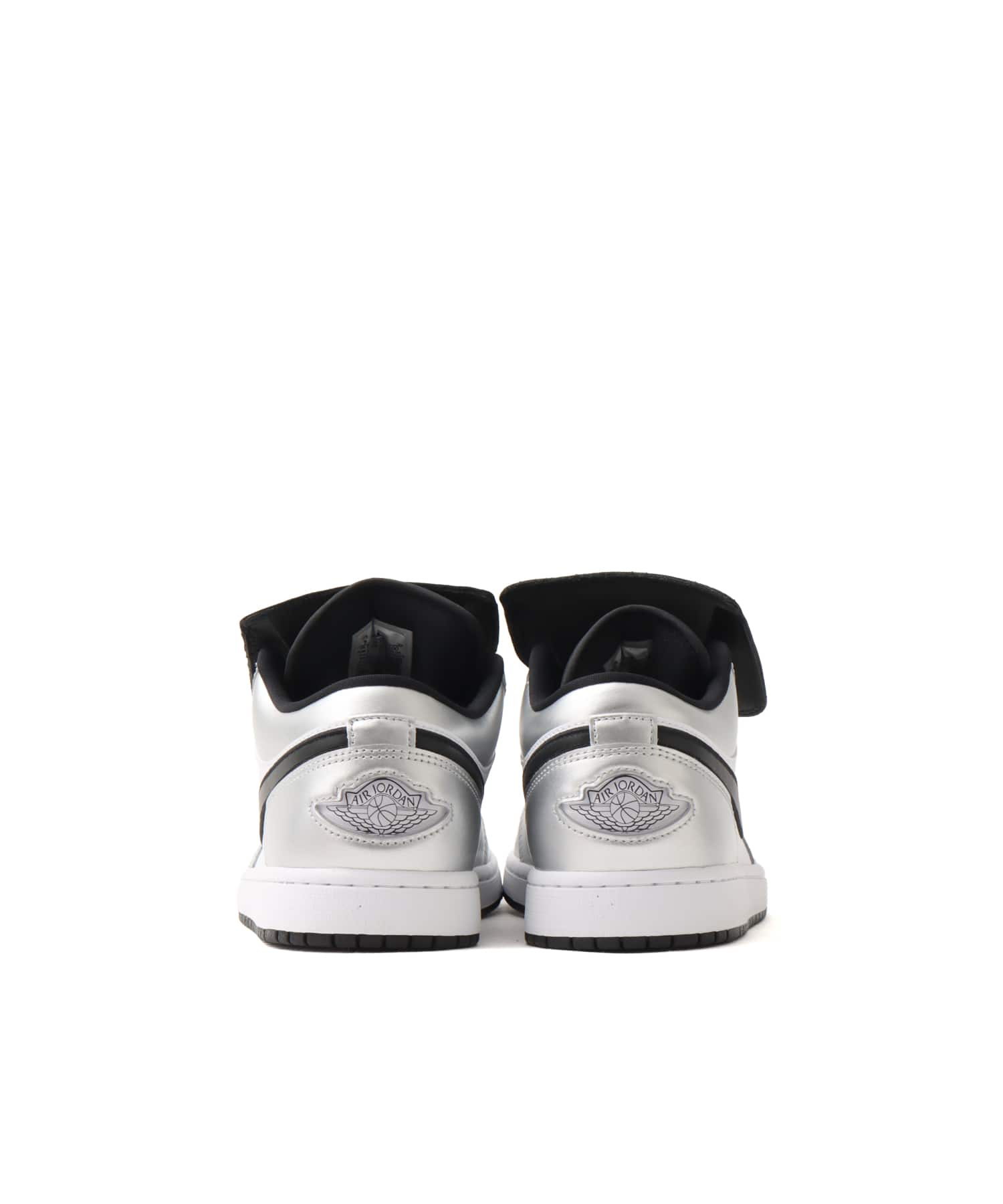 JORDAN BRAND AIR JORDAN 1 LOW SE WHITE/BLACK-WHITE-METALLIC SILVERの画像