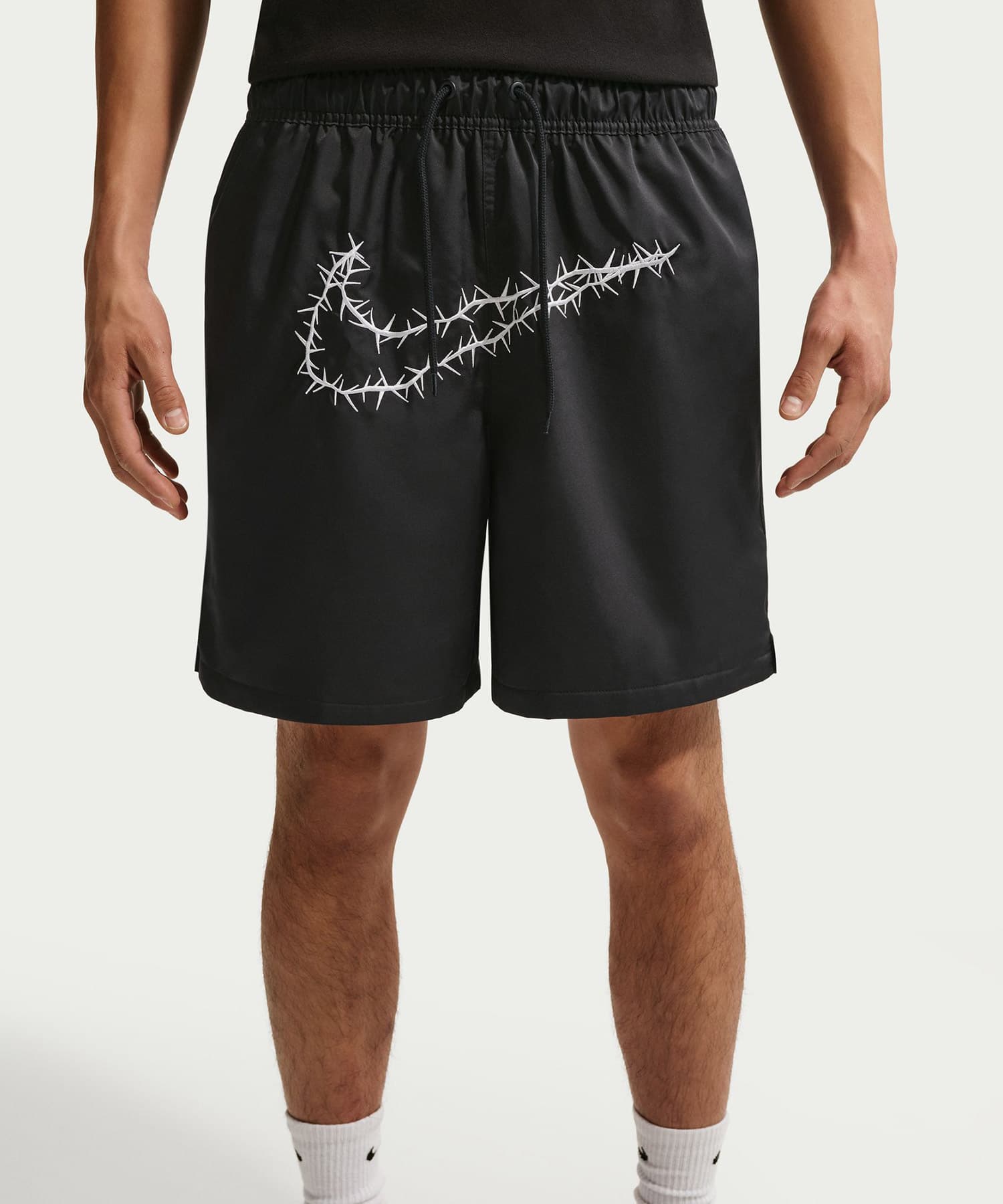 NIKE AS M NK FLOW SHORT FTBL LATAM BLACK/(PURE PLATINUM)の画像