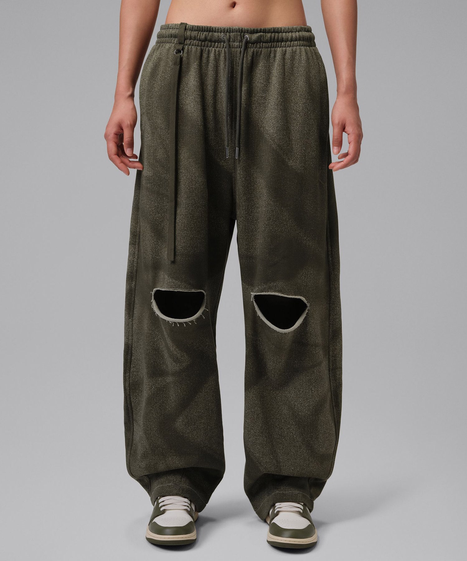 JORDAN BRAND AS W J FLC BAGGY PNT WJDN APLA SPRUCE FOG/CARGO KHAKIの画像